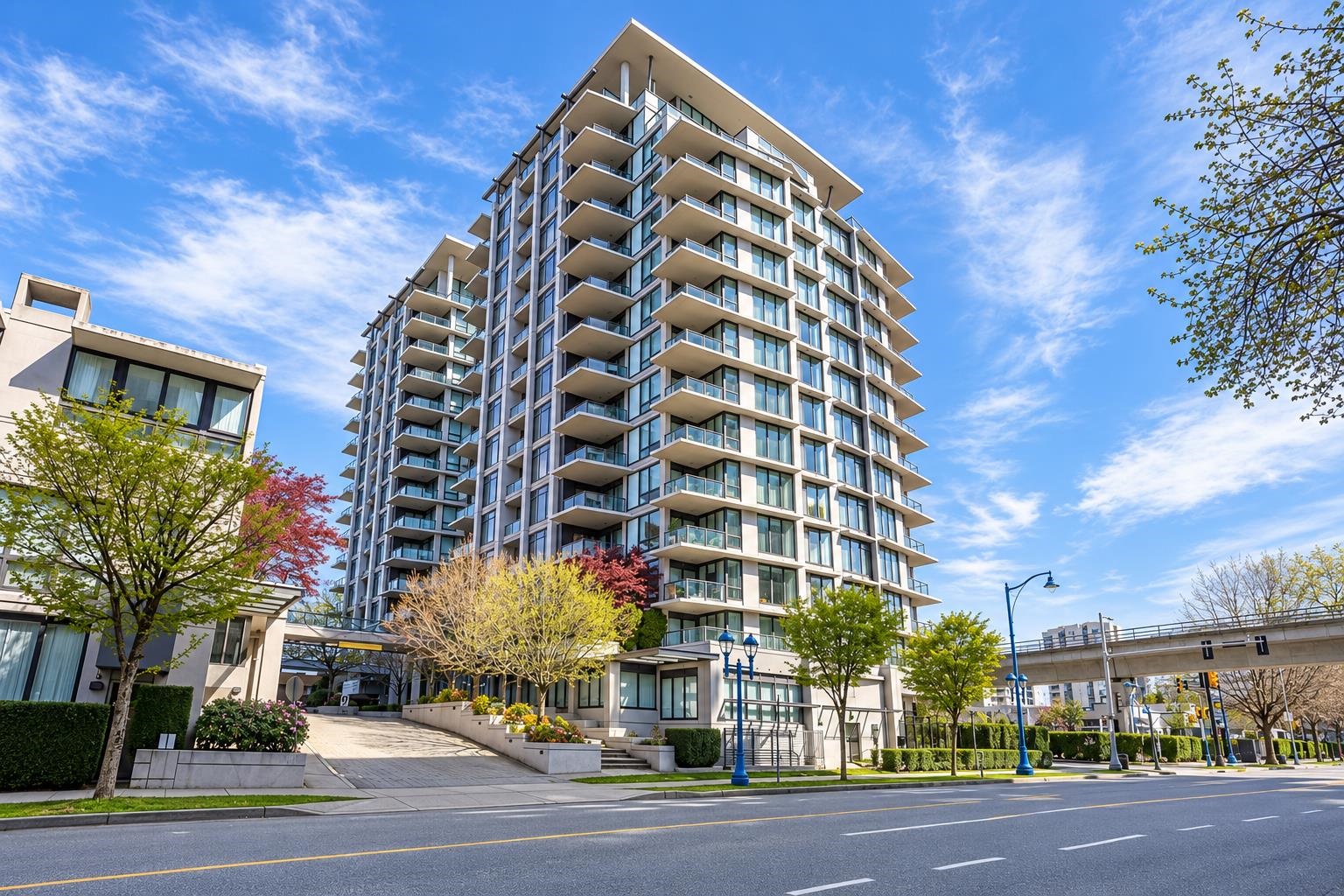 815 5811 NO.3 ROAD, R3171898, BC,