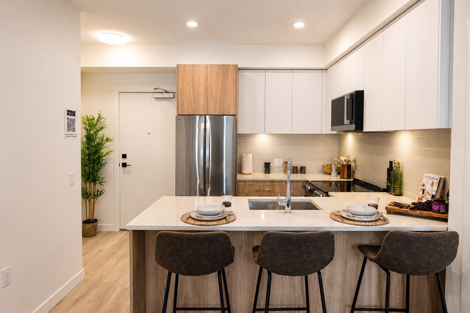 416 245 BEWICKE AVENUE, R3172075, BC,