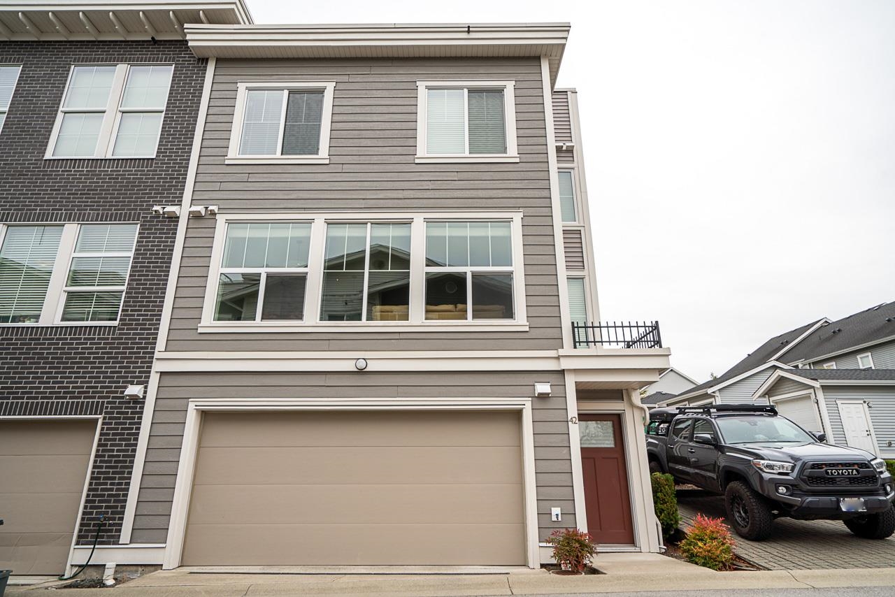 MLS® listing #R3172105 for sale located at 42 8372 202B STREET