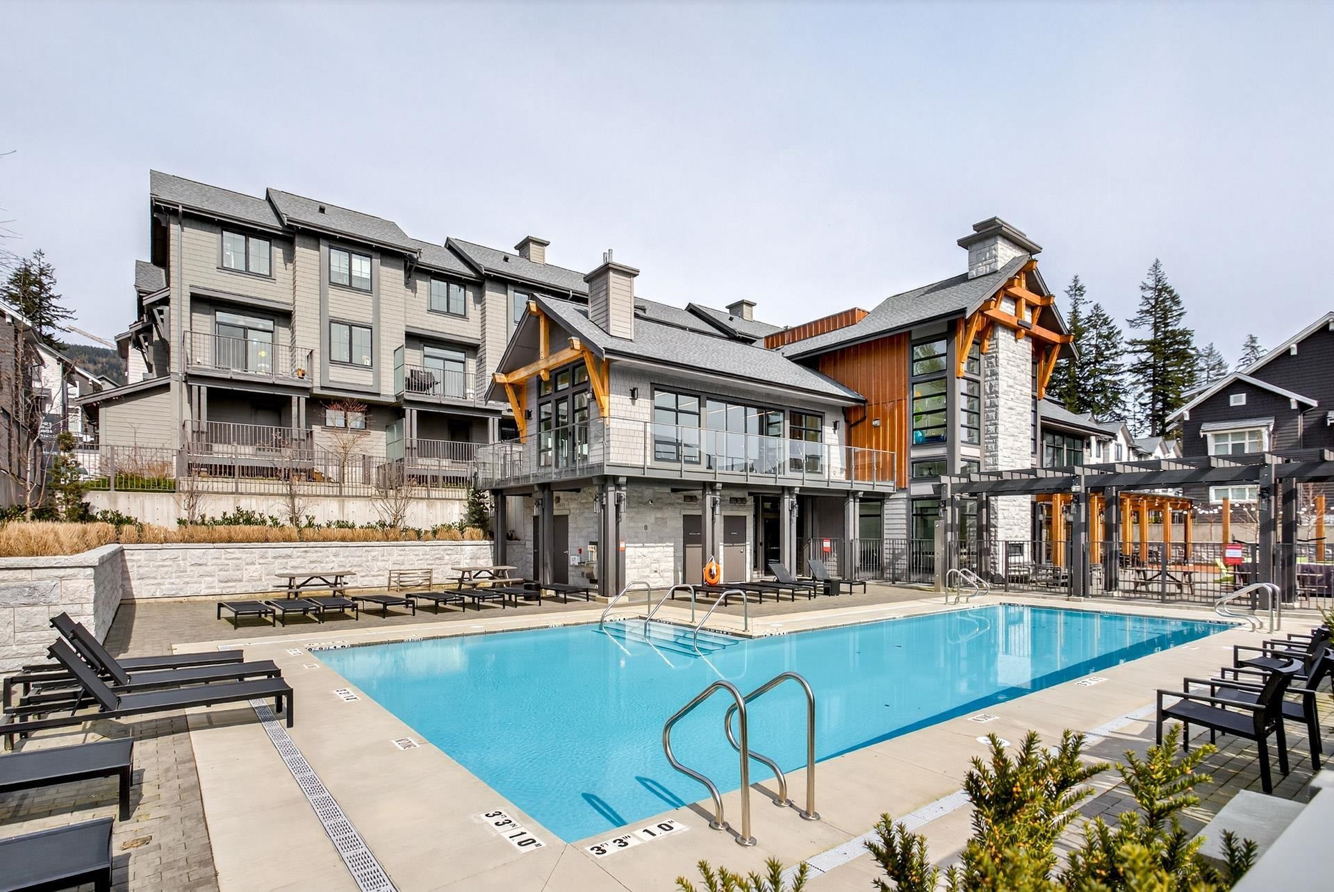 200 1290 MITCHELL STREET, R3172106, BC,