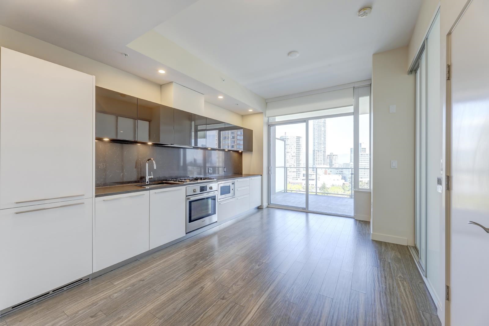 9XX 6383 MCKAY AVENUE, R3172177, BC,