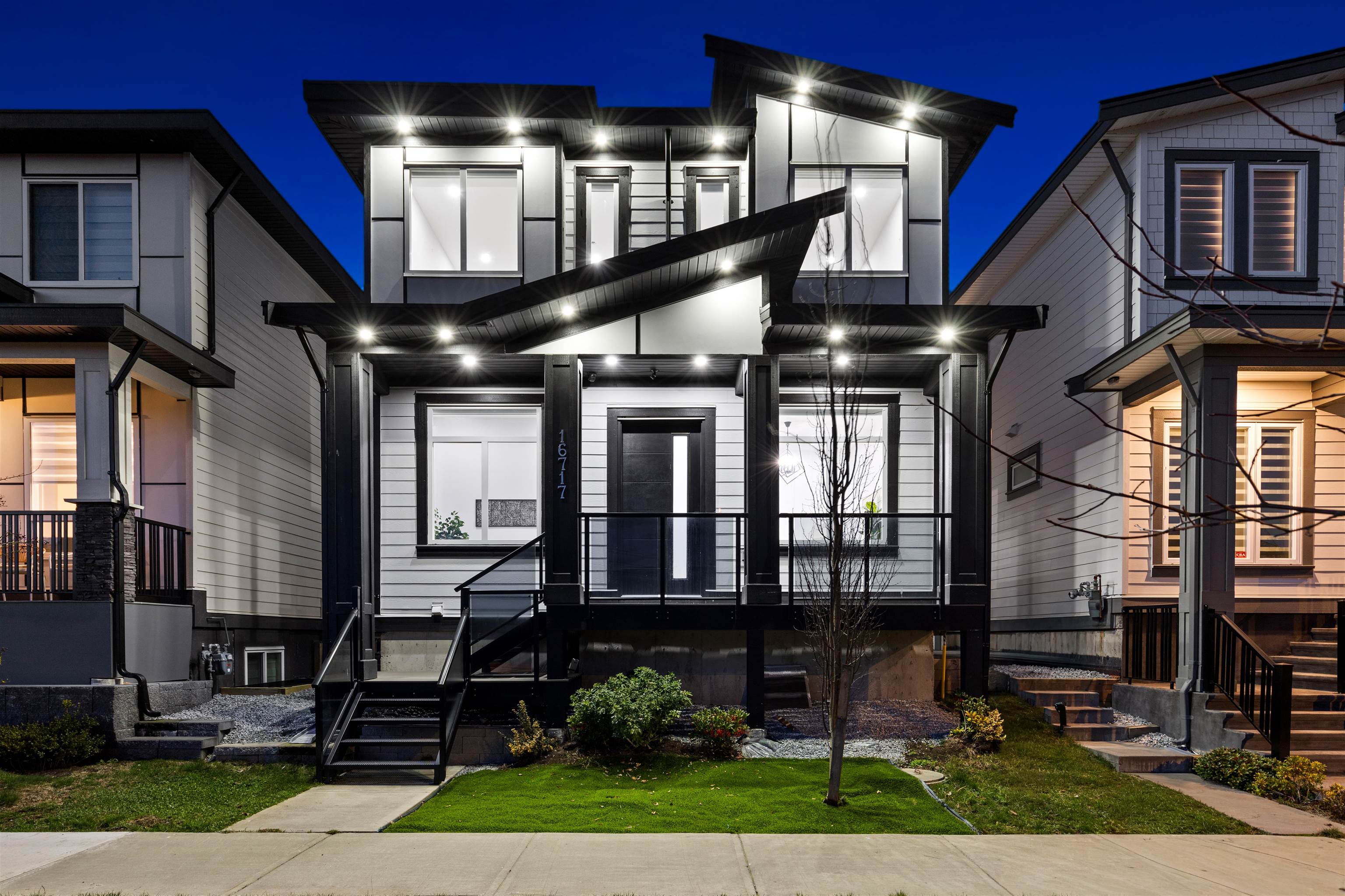 16717 15A AVENUE, Surrey BC V3S 9X7, R3172261, BC,