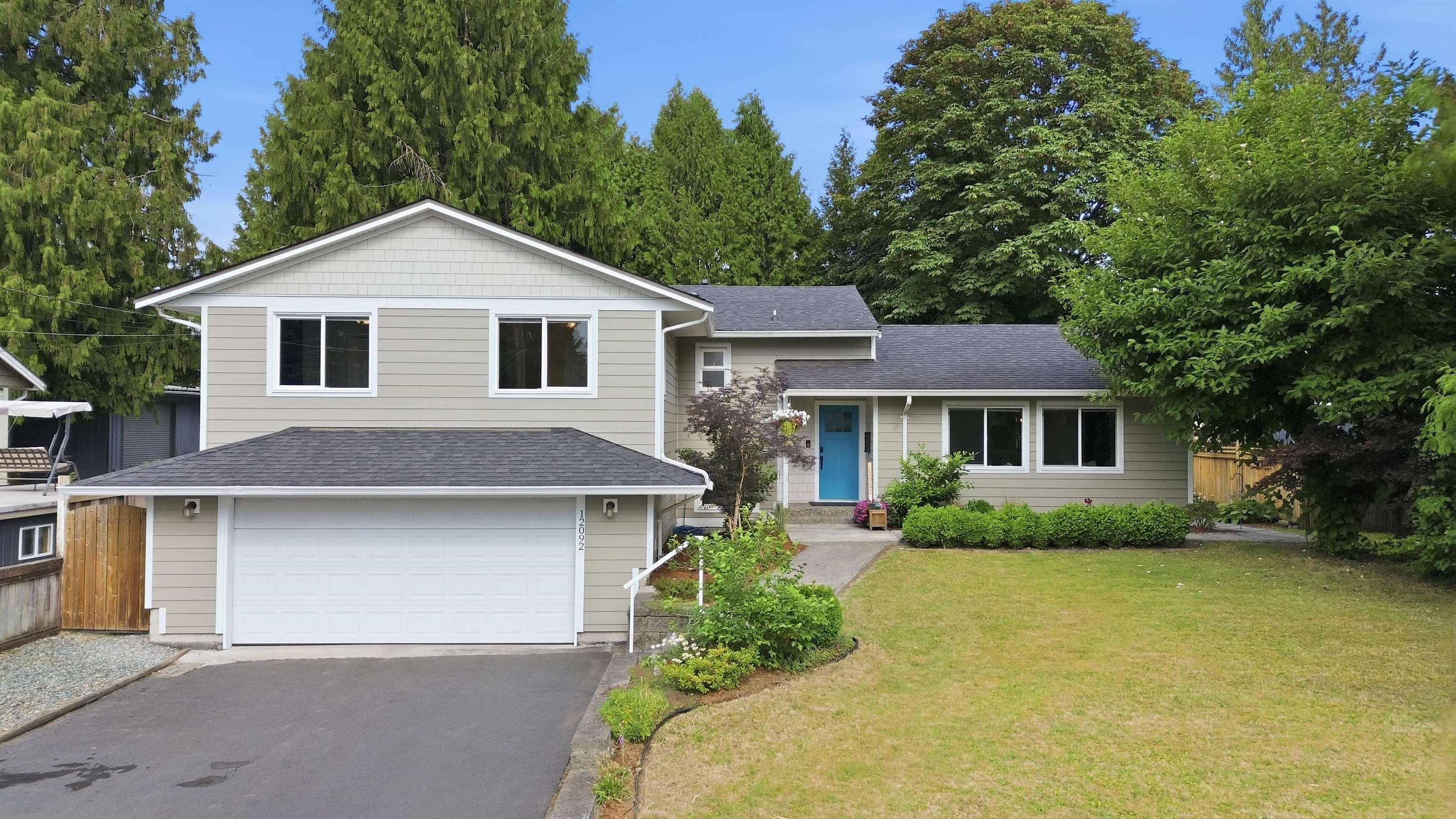 MLS® listing #R3172454 for sale located at 12092 GLENHURST STREET, Maple Ridge BC V2X 6V9