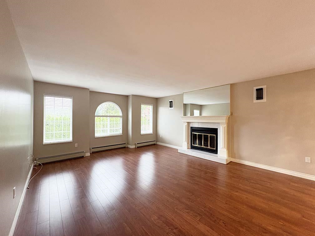 Upper 5225 CANADA WAY, R3172481, BC,