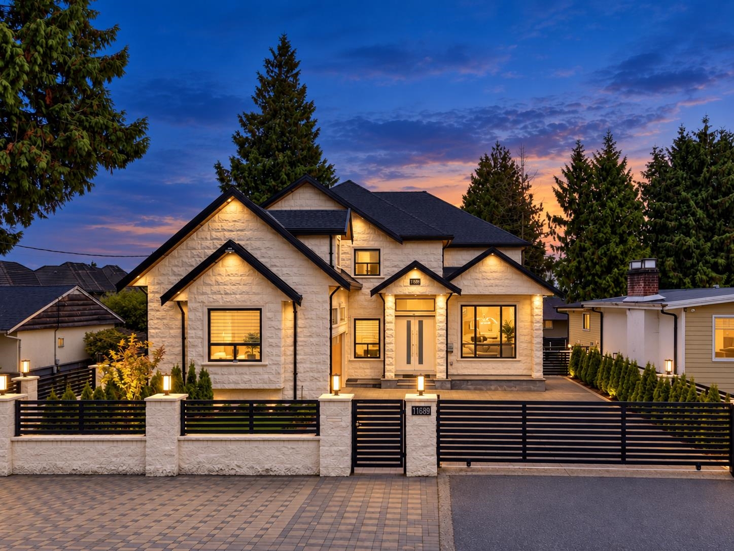 11689 96A AVENUE, Surrey BC V3V 2A2, R3172568, BC,