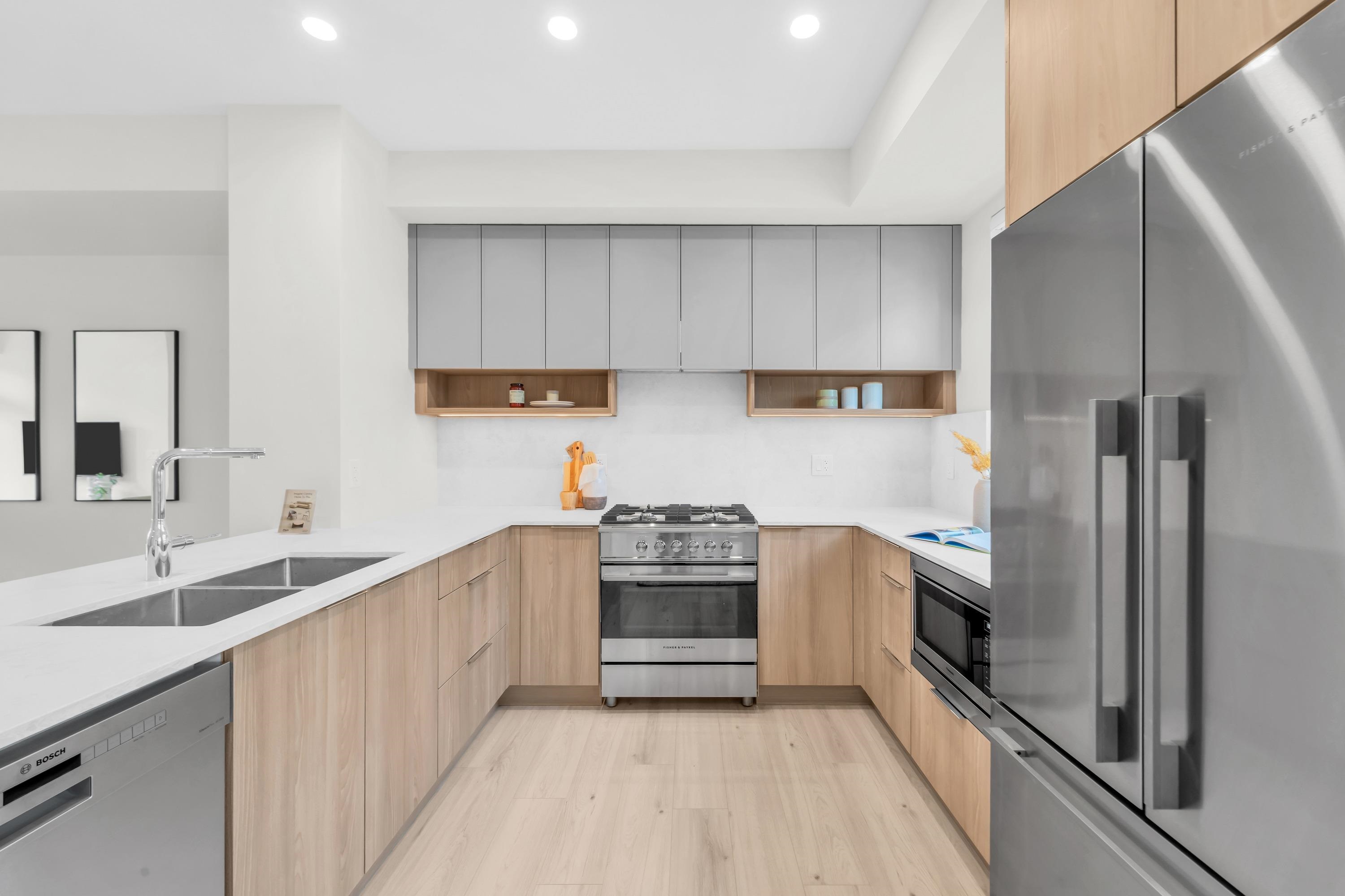 6 9331 FERNDALE ROAD, R3172595, BC,