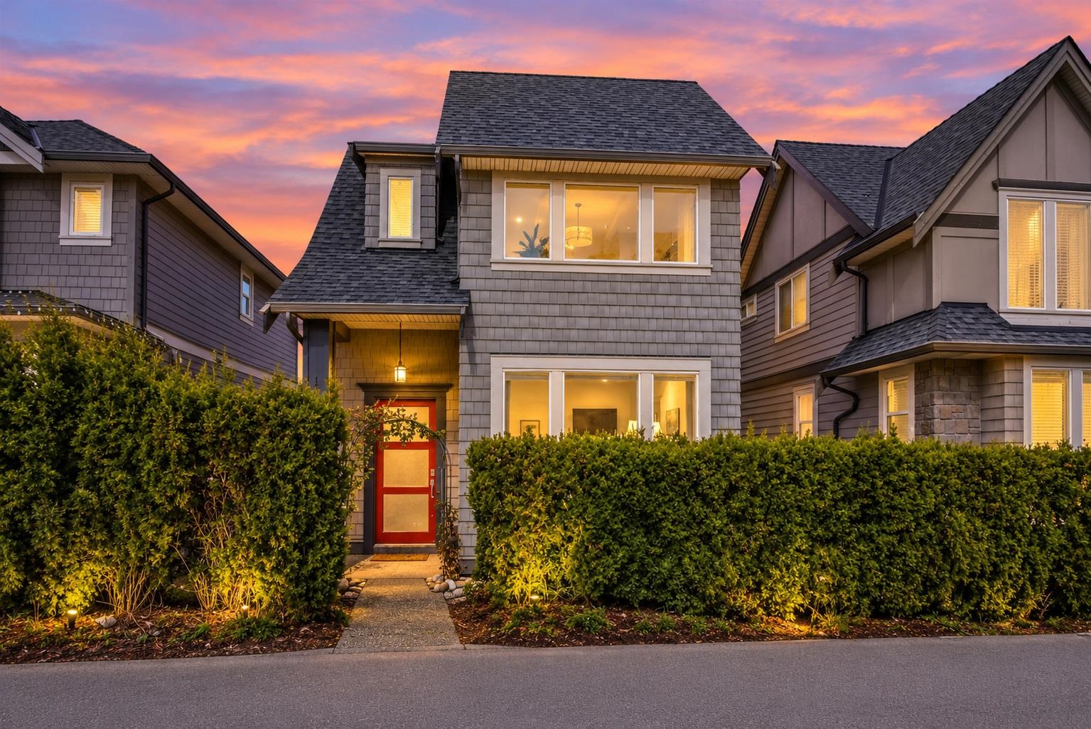 15871 28 AVENUE, Surrey BC V3Z 0E5, R3172629, BC,