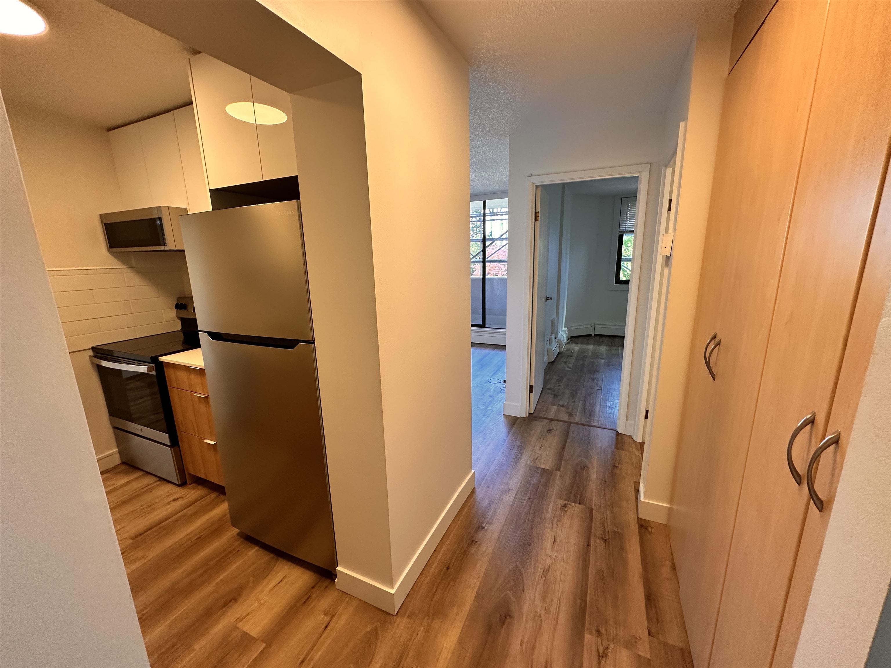 606 4200 MAYBERRY STREET, R3172639, BC,