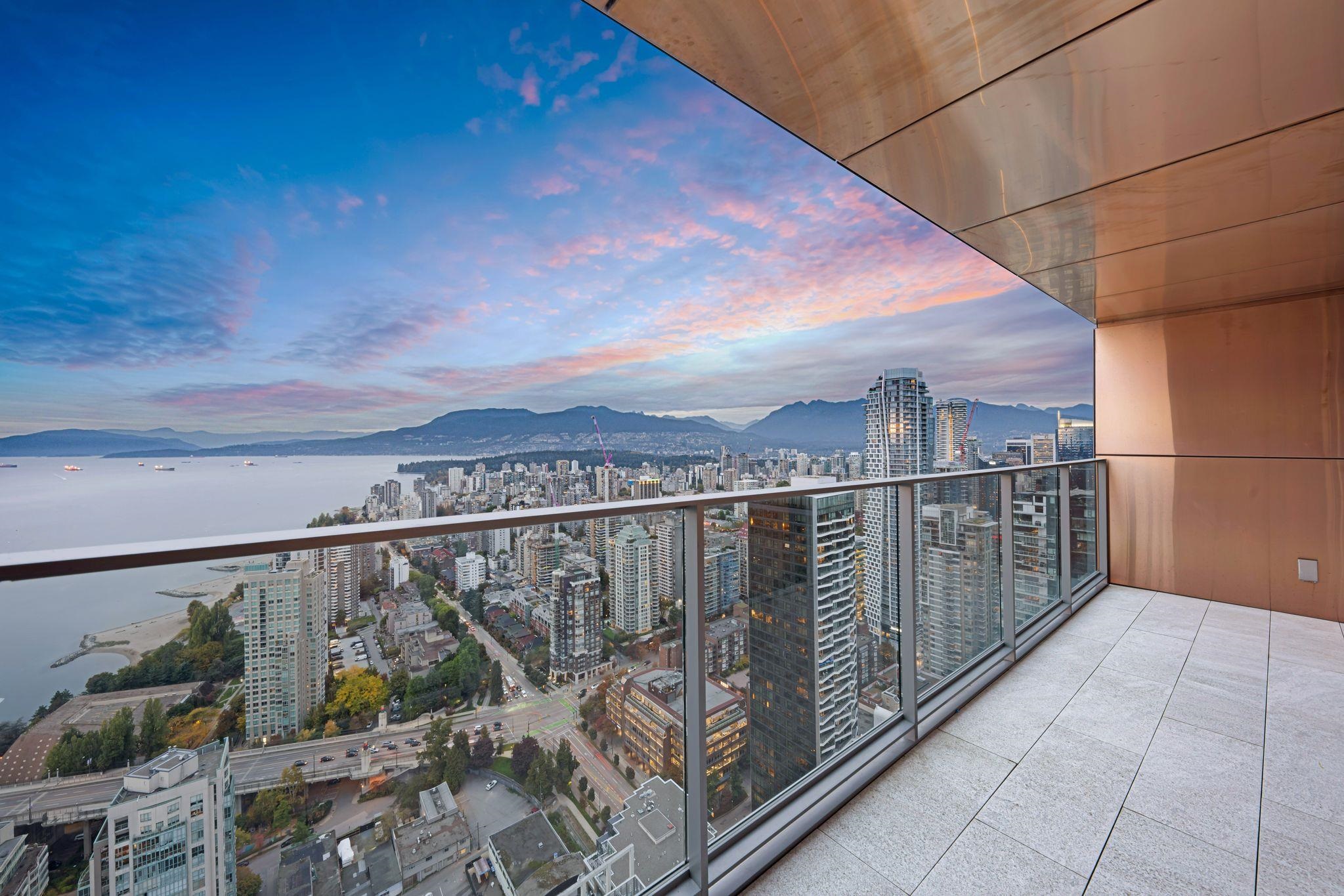 5702 1480 HOWE STREET, R3172718, BC,
