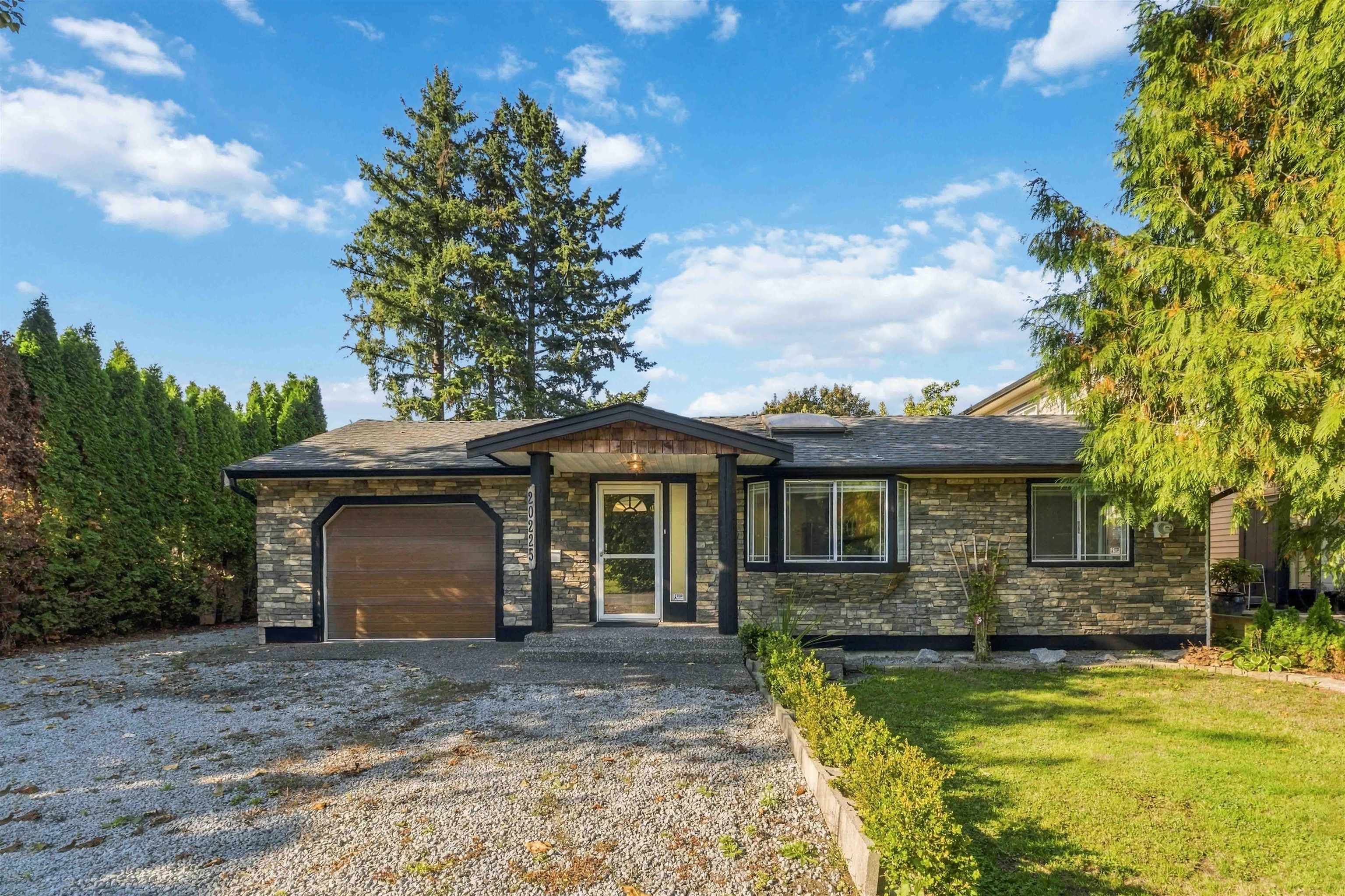 20225 LORNE AVENUE, Maple Ridge BC V2X 1E9, R3172786, BC,