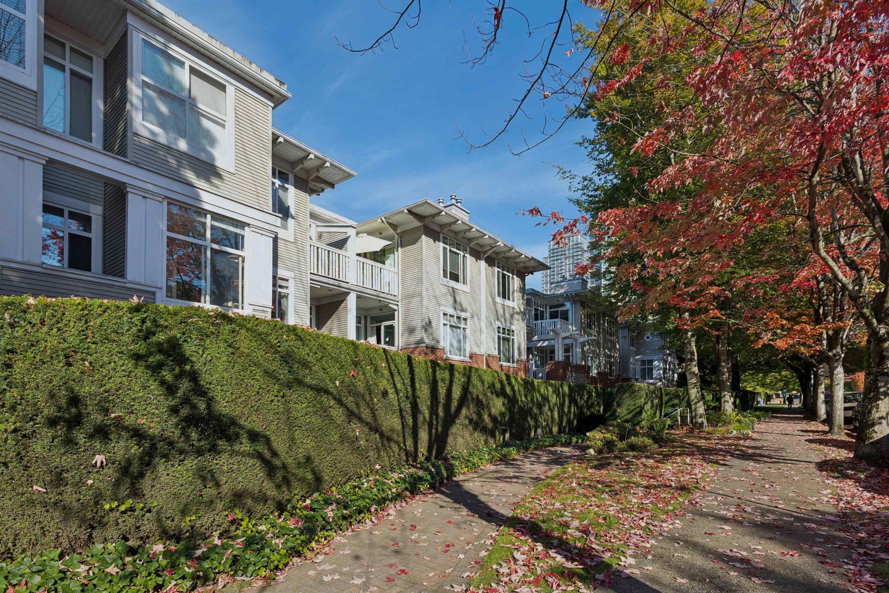 101 1675 10TH AVENUE, R3172909, BC,