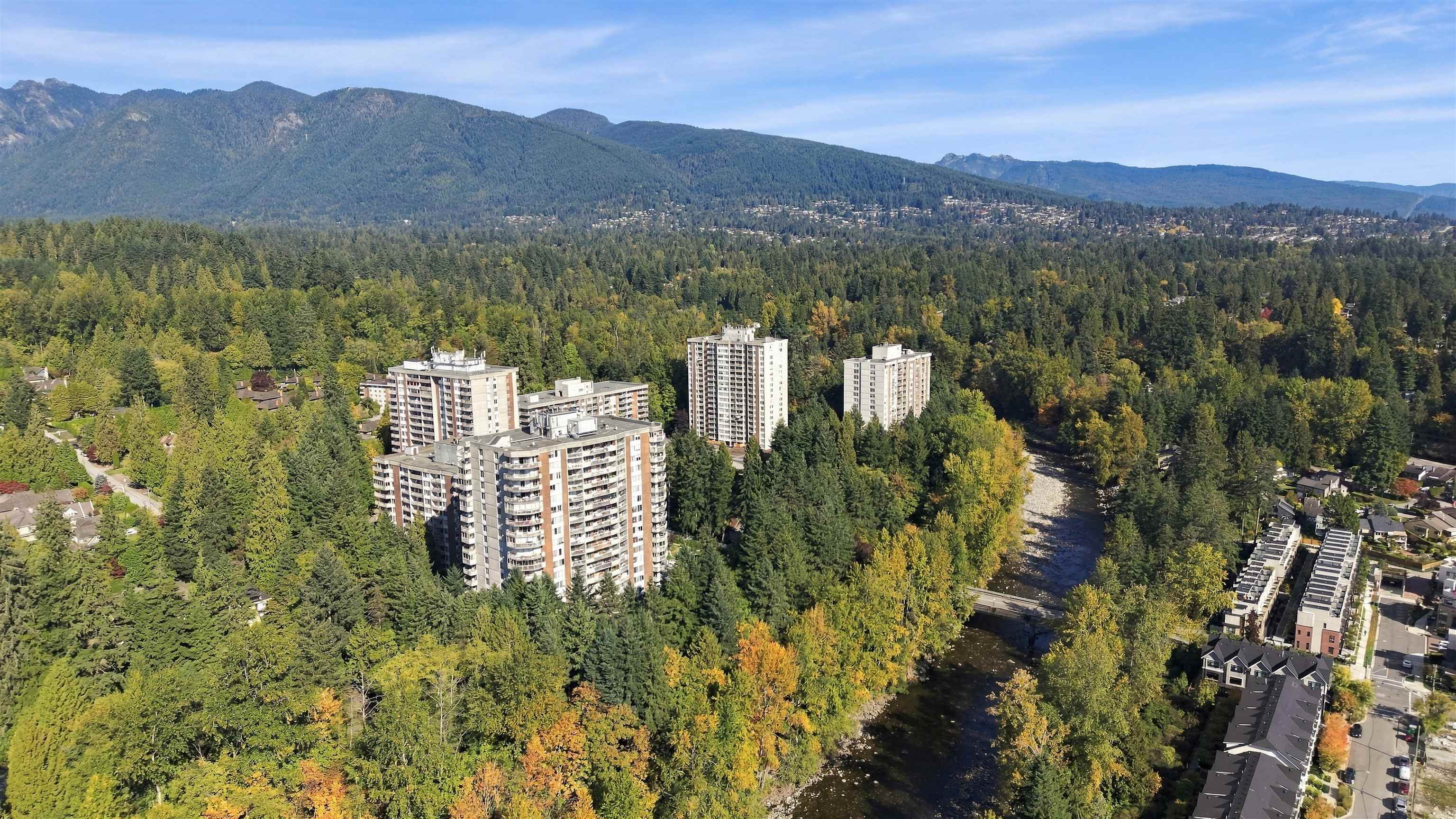 403 2024 FULLERTON AVENUE, R3172923, BC,