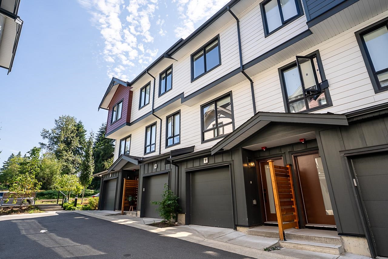 9 10527 155 STREET, R3173042, BC,