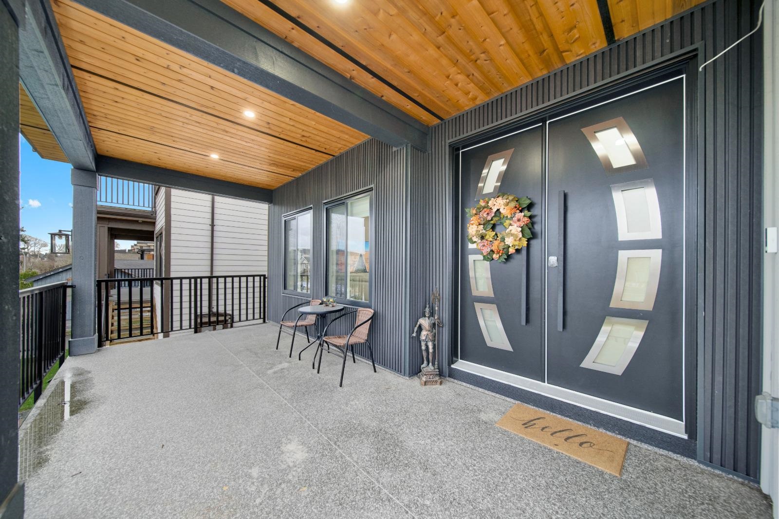 MLS® listing #R3173211 for sale located at 264 HUME STREET, New Westminster BC V3M 5N5