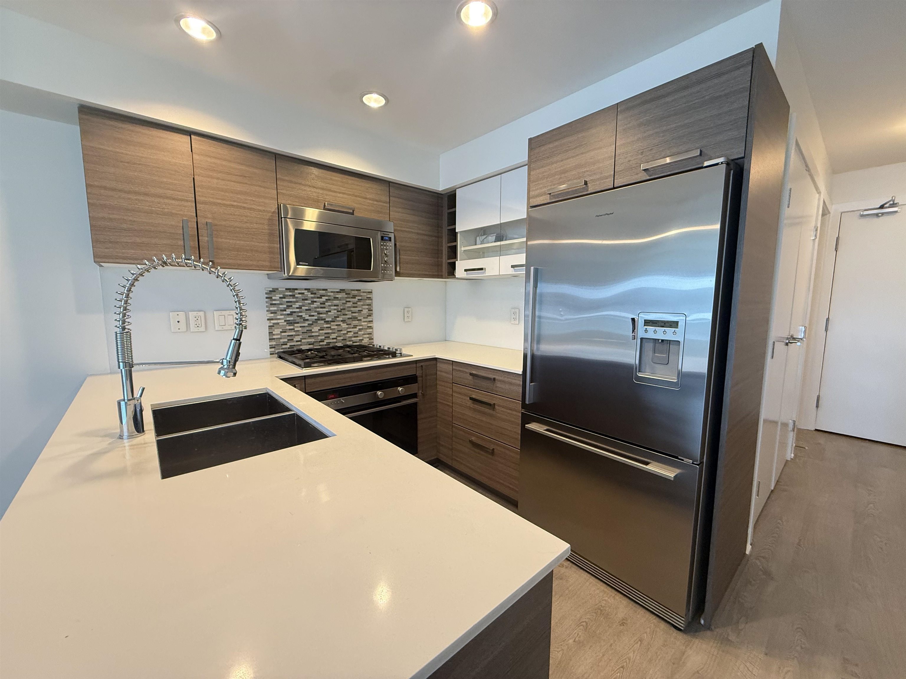 312 2858 4TH AVENUE, R3173284, BC,