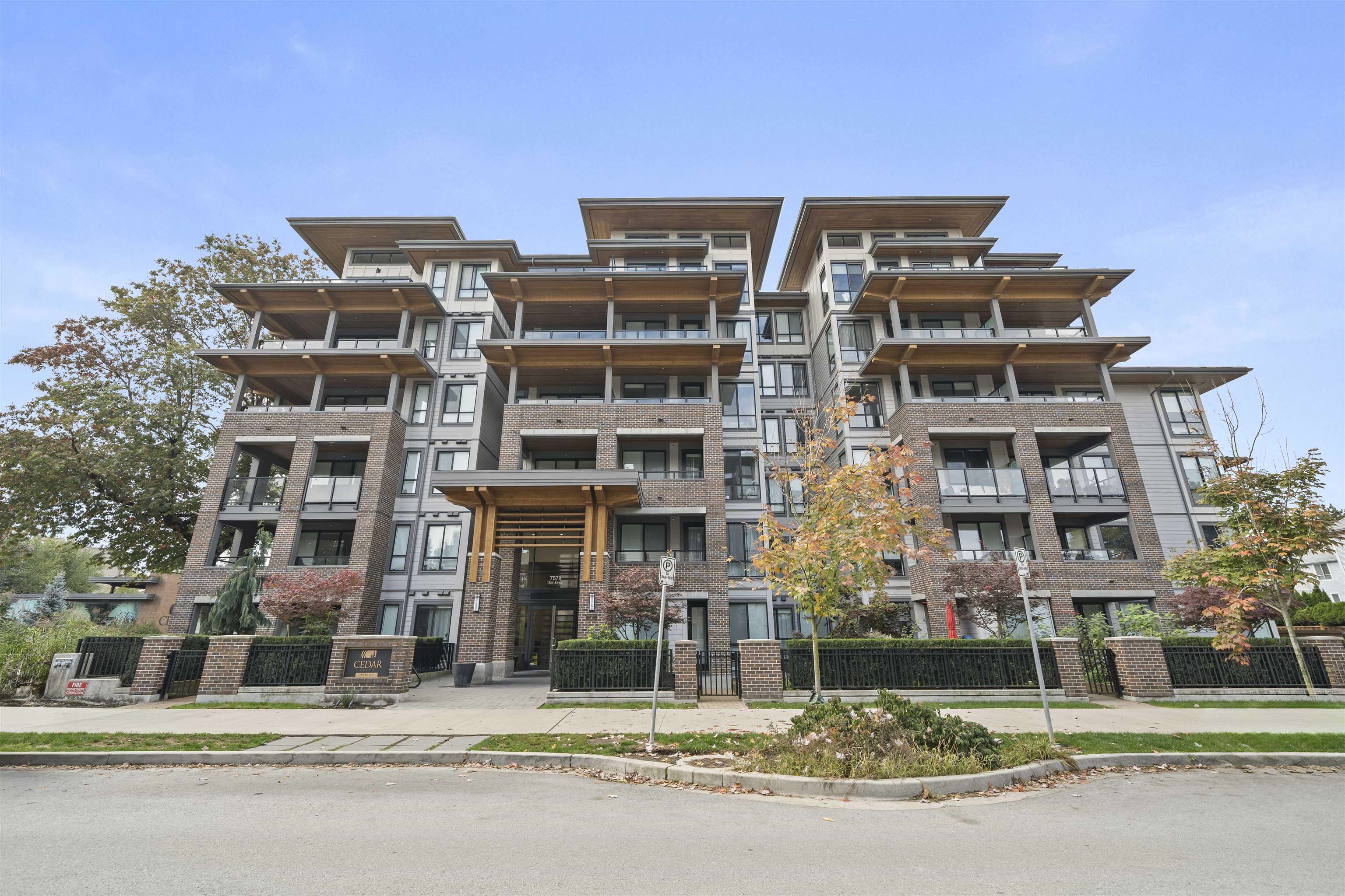 MLS® listing #R3173324 for sale located at 507 7579 16TH STREET
