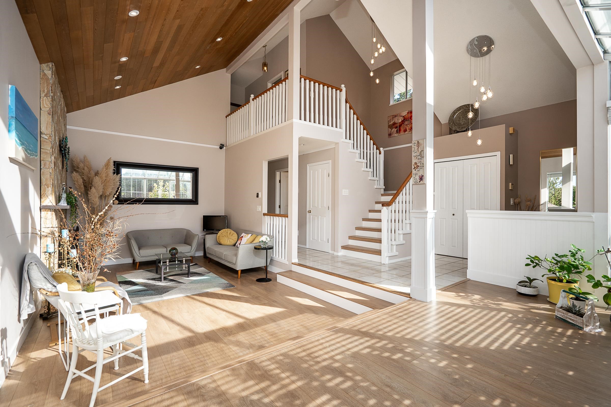 MLS® listing #R3173407 for sale located at 389 METTA STREET, Port Moody BC V3H 2Y6