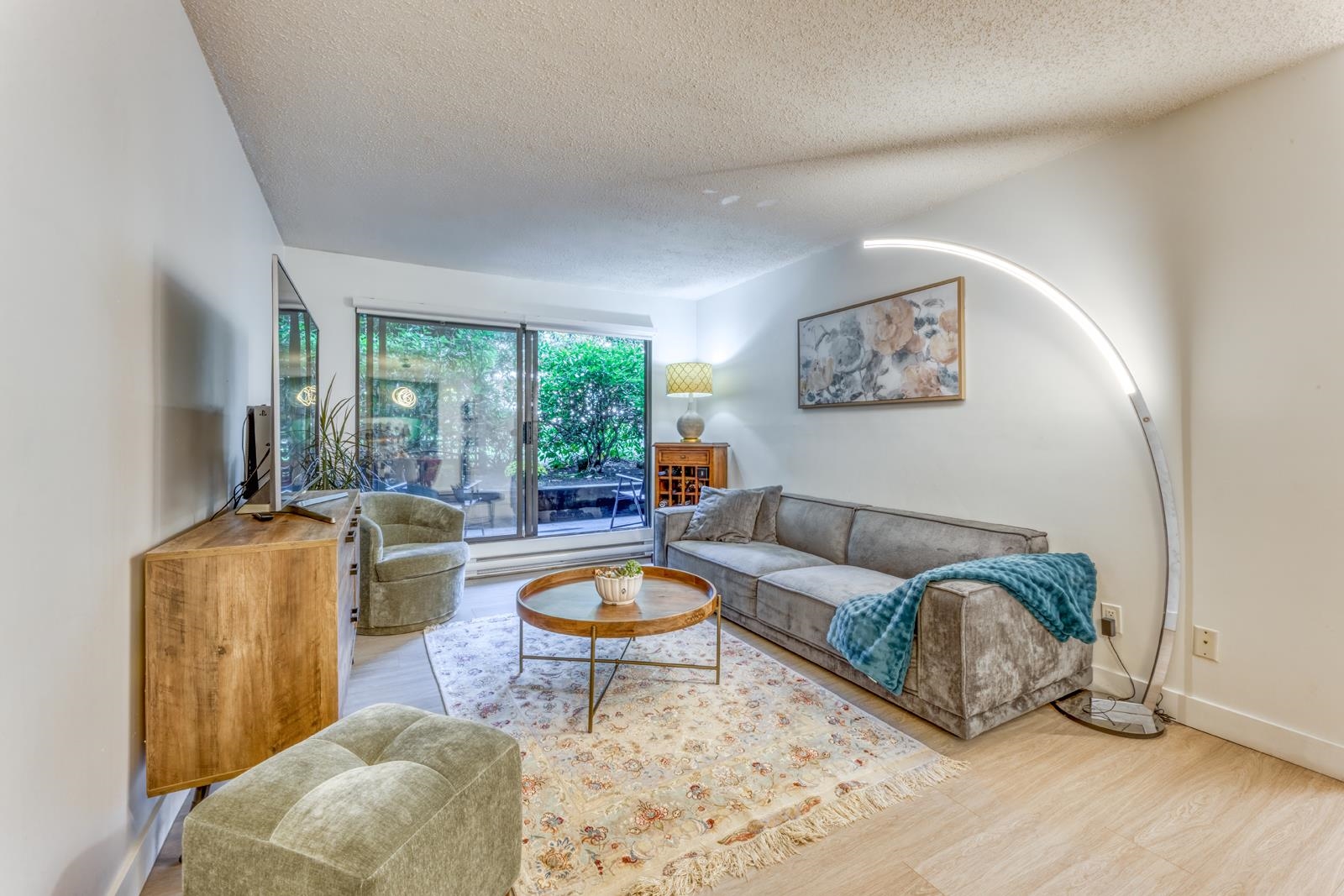 101 251 4TH STREET, R3173429, BC,