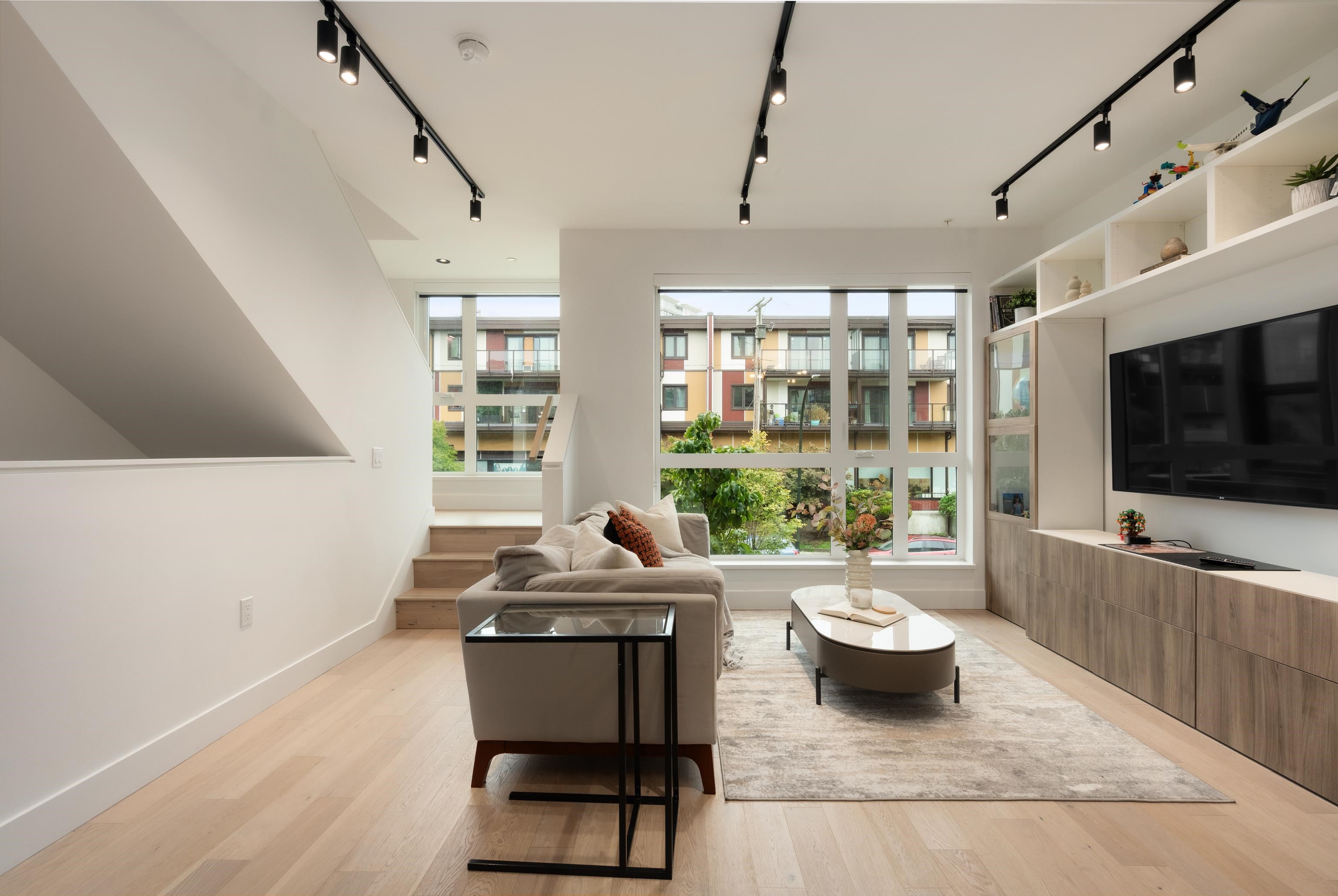 3984 DUMFRIES STREET, Vancouver BC V5N 0J1, R3173437, BC,