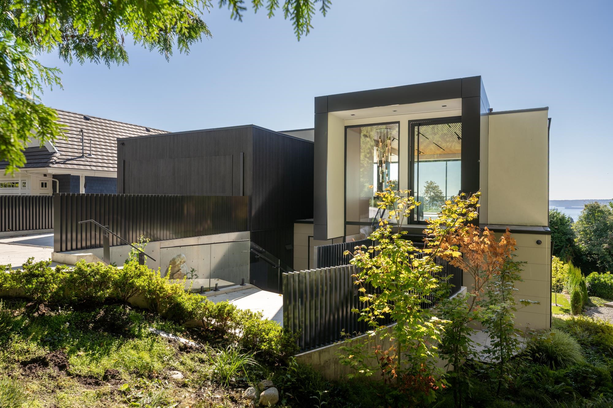 2484 OTTAWA AVENUE, West Vancouver BC V7V 2T1, R3173583, BC,