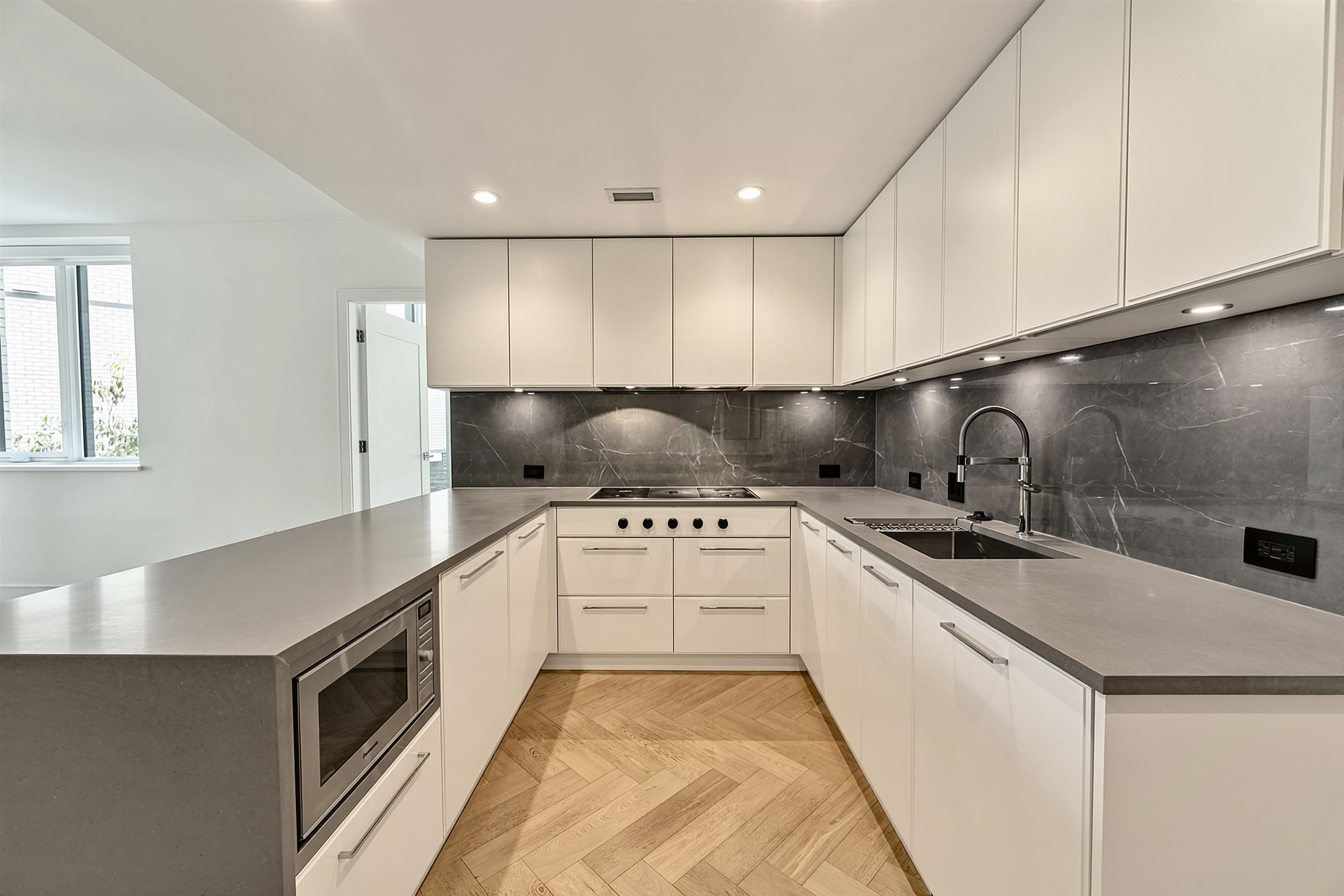 203 4685 CAMBIE STREET, R3173609, BC,