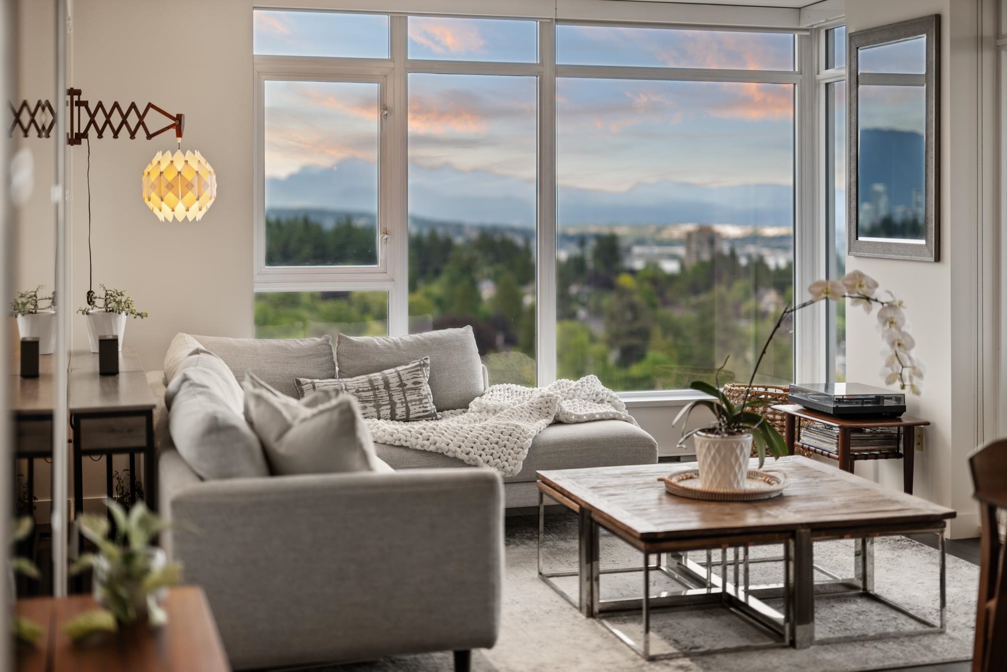 2101 608 BELMONT STREET, R3173733, BC,