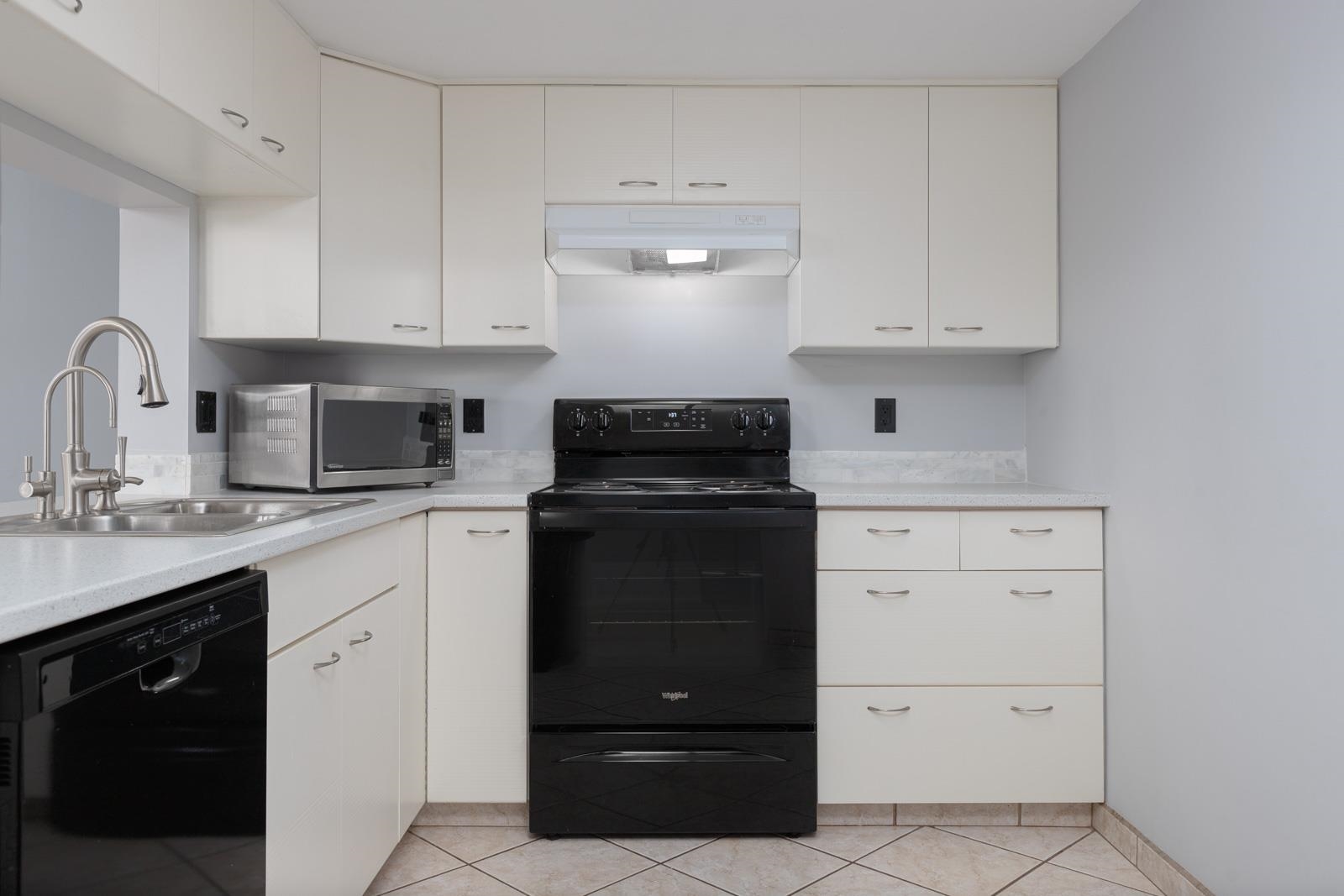 1806 121 TENTH STREET, R3173748, BC,