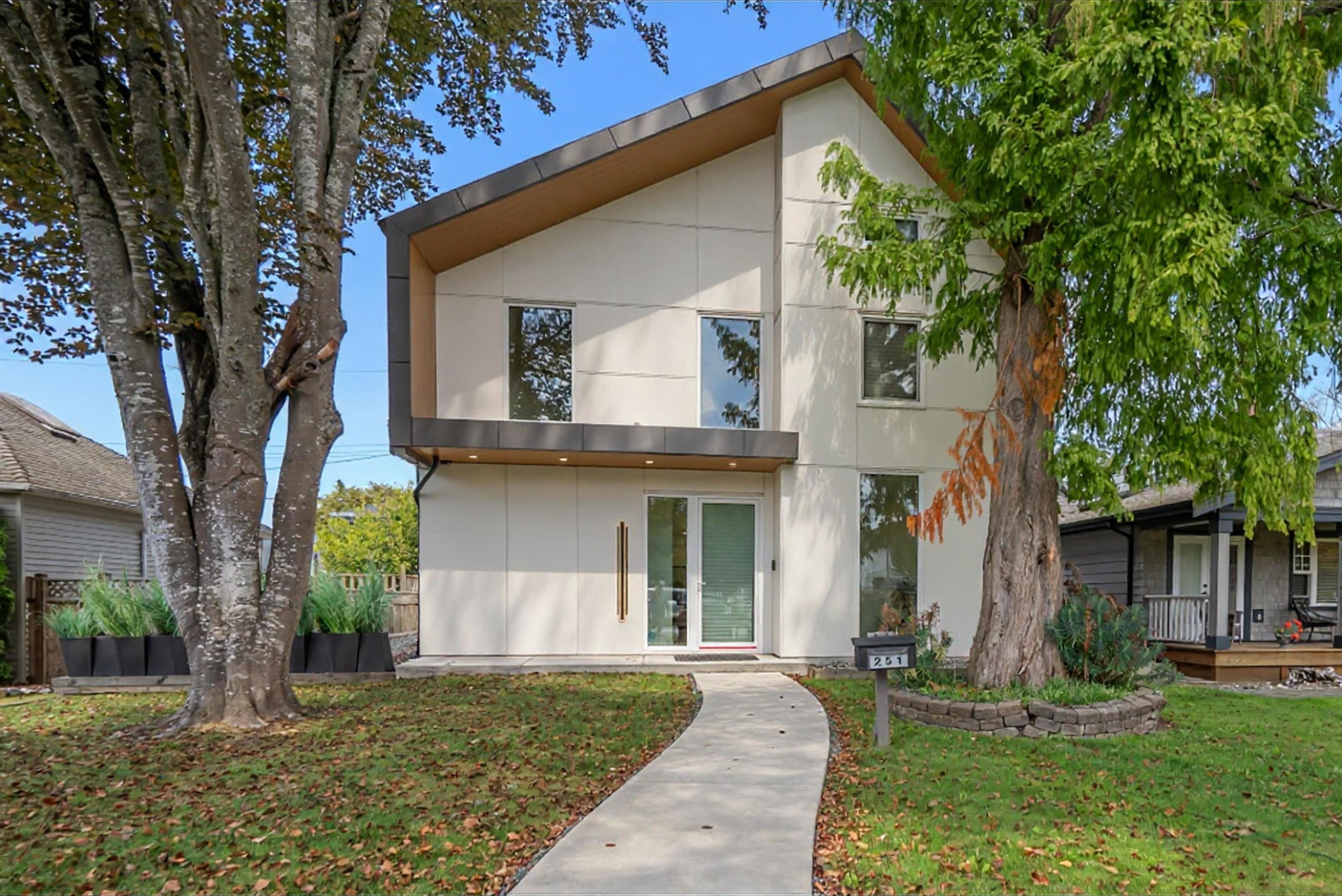 251 DOUGLAS CRESCENT, Richmond BC V7B 1E4, R3173763, BC,