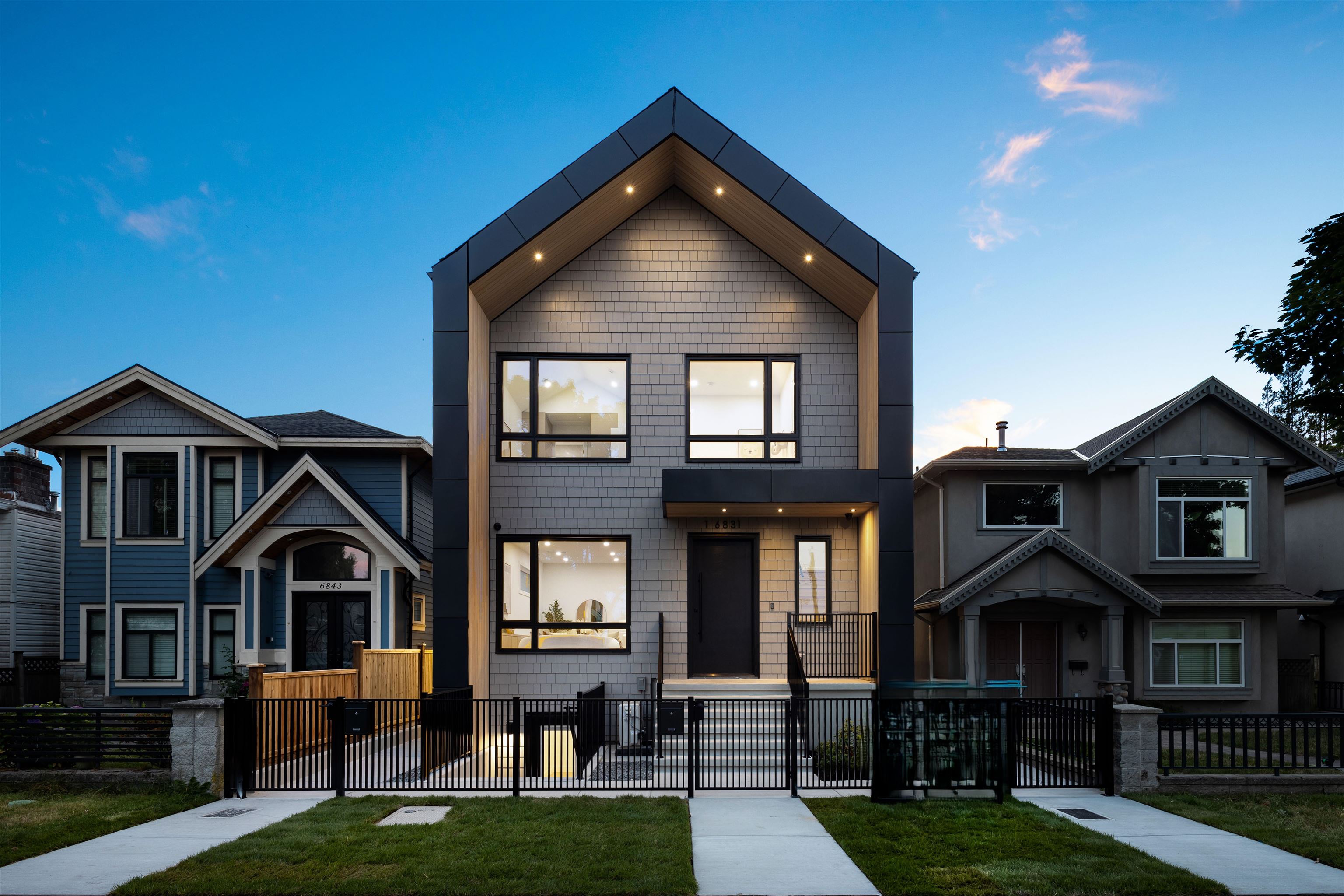 1 6831 SALISBURY AVENUE, R3173820, BC,