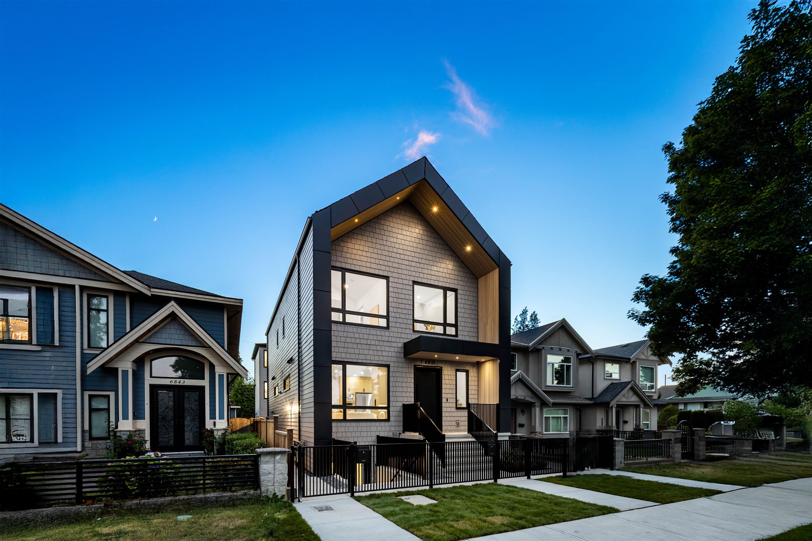 3 6831 SALISBURY AVENUE, R3173824, BC,