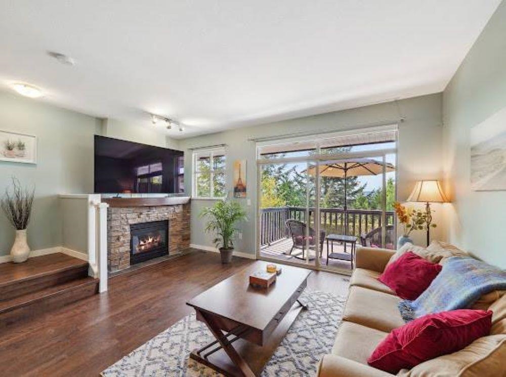 320 DECAIRE STREET, Coquitlam BC V3K 7C3, R3174063, BC,