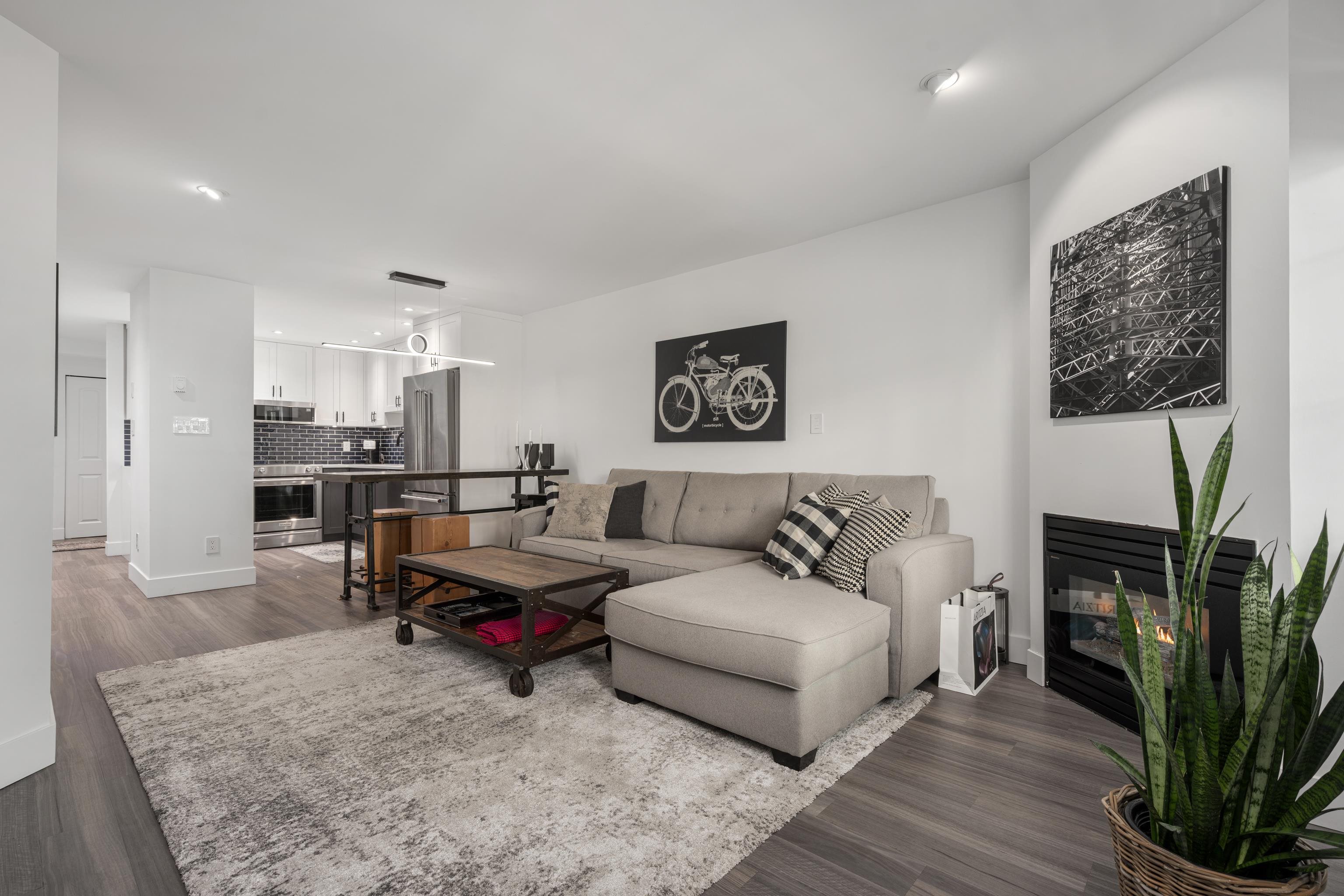 825 W 15TH AVENUE, Vancouver BC V5Z 1R8, R3174147, BC,