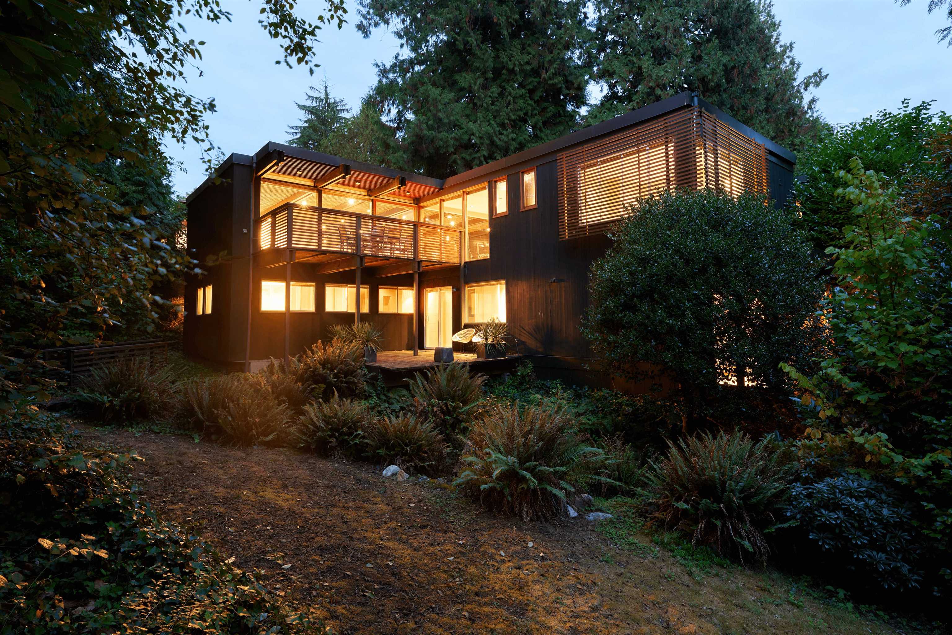 945 15TH STREET, West Vancouver BC V7T 2T3, R3174292, BC,