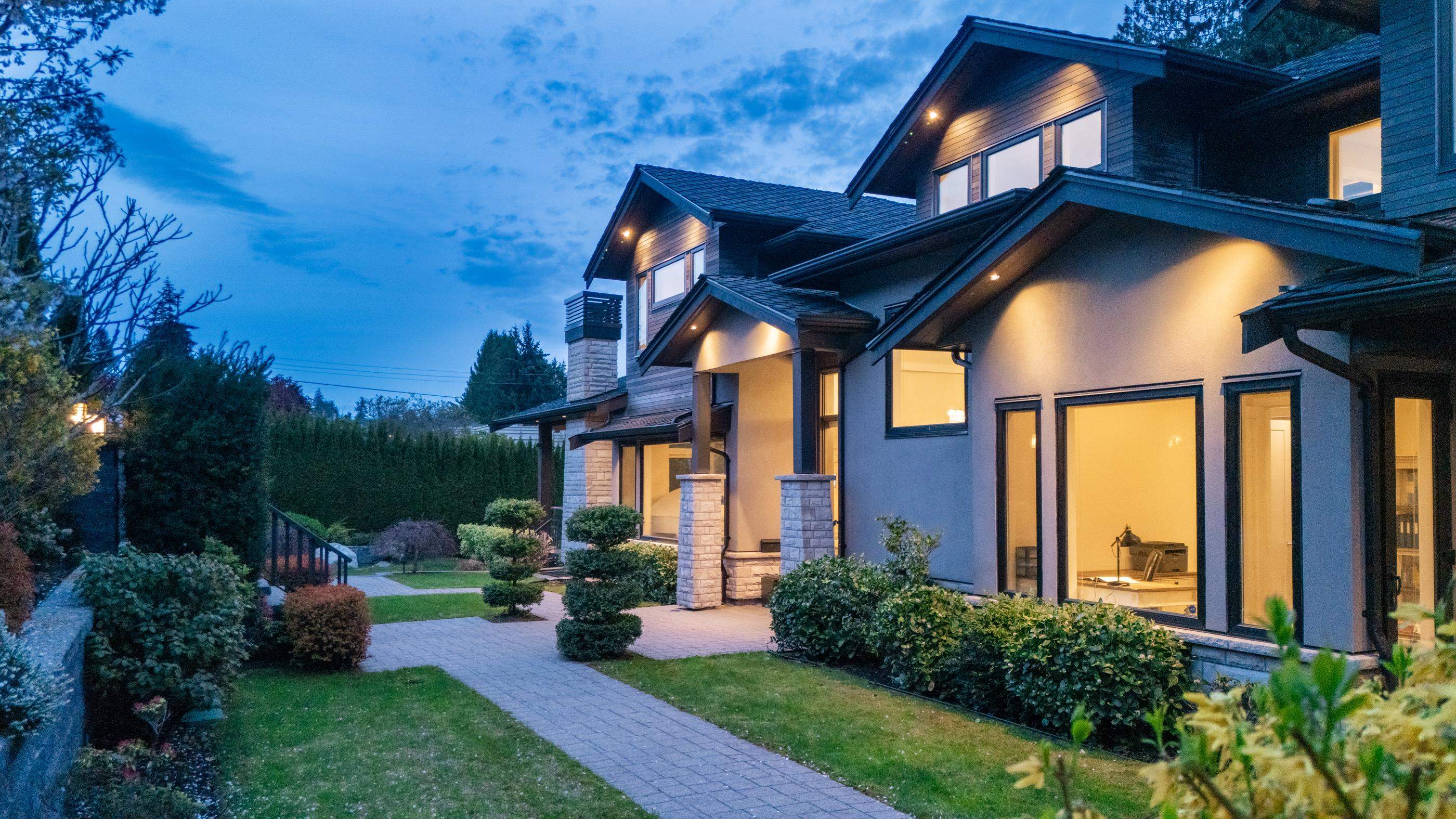2408 MATHERS AVENUE, West Vancouver BC V7V 2H8, R3174314, BC,