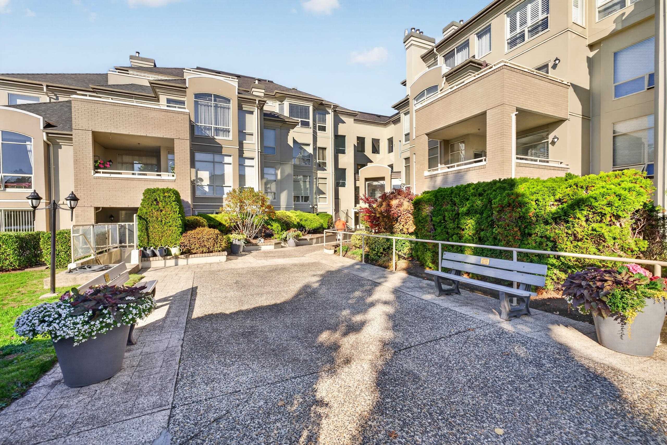 211N 1100 56TH STREET STREET, R3174444, BC,