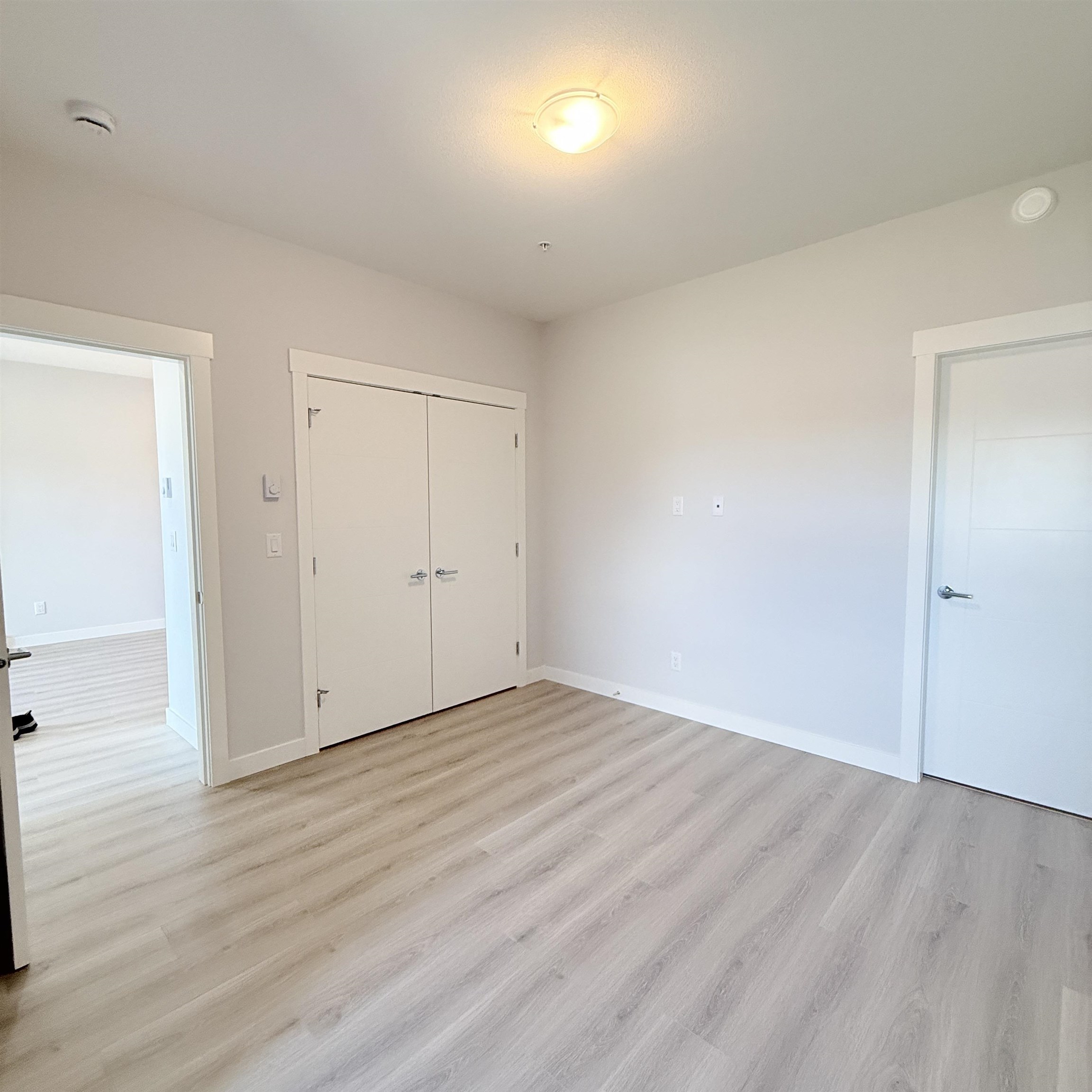 419 8423 CEDAR STREET, R3174449, BC,