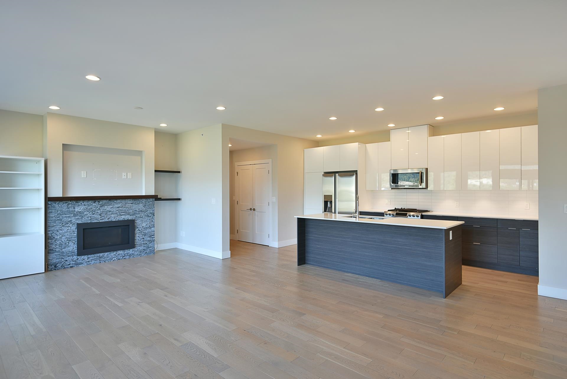 303 5780 MARINE WAY, R3174455, BC,
