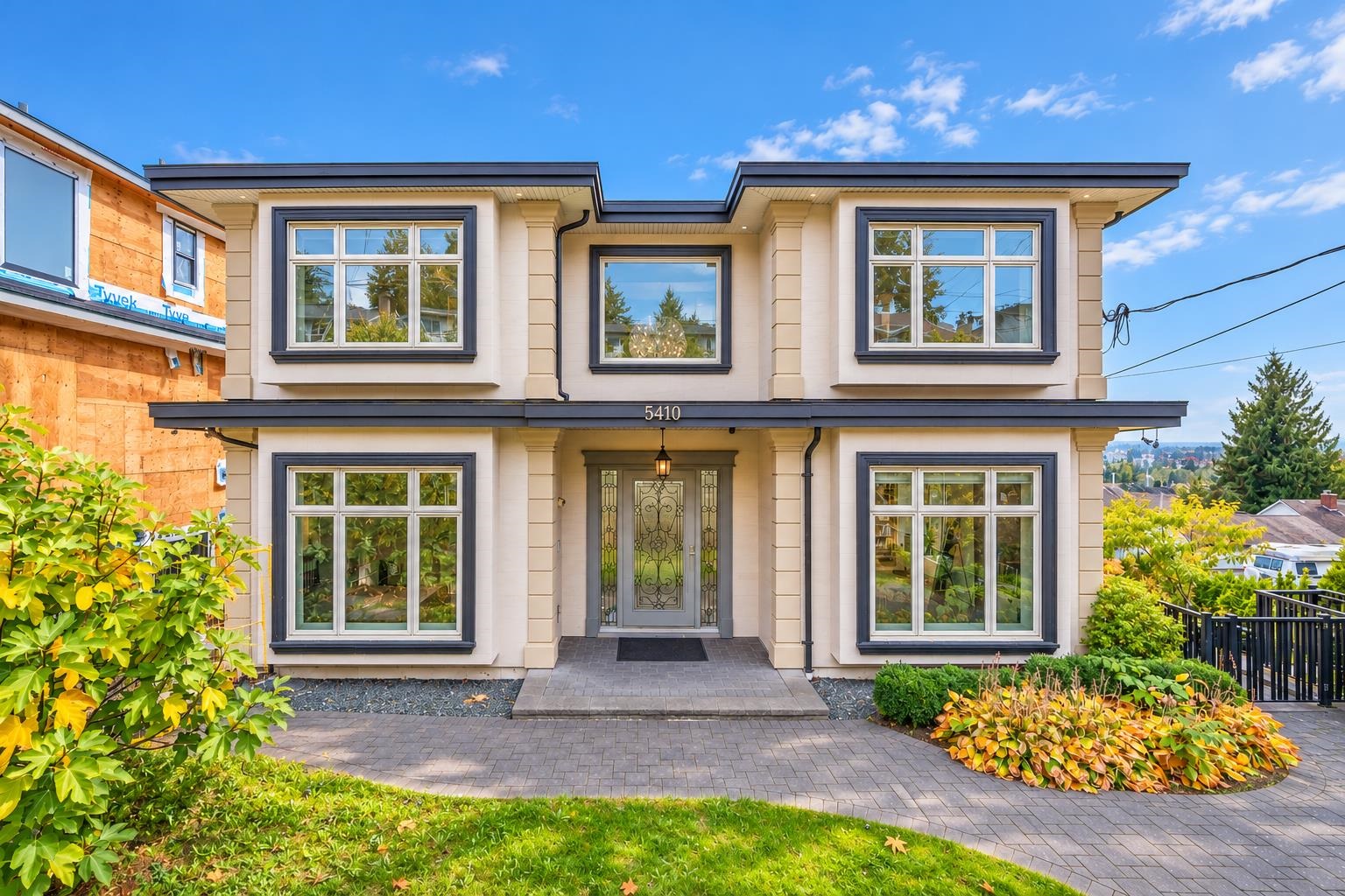5410 PATRICK STREET, Burnaby BC V5J 3B3, R3174497, BC,
