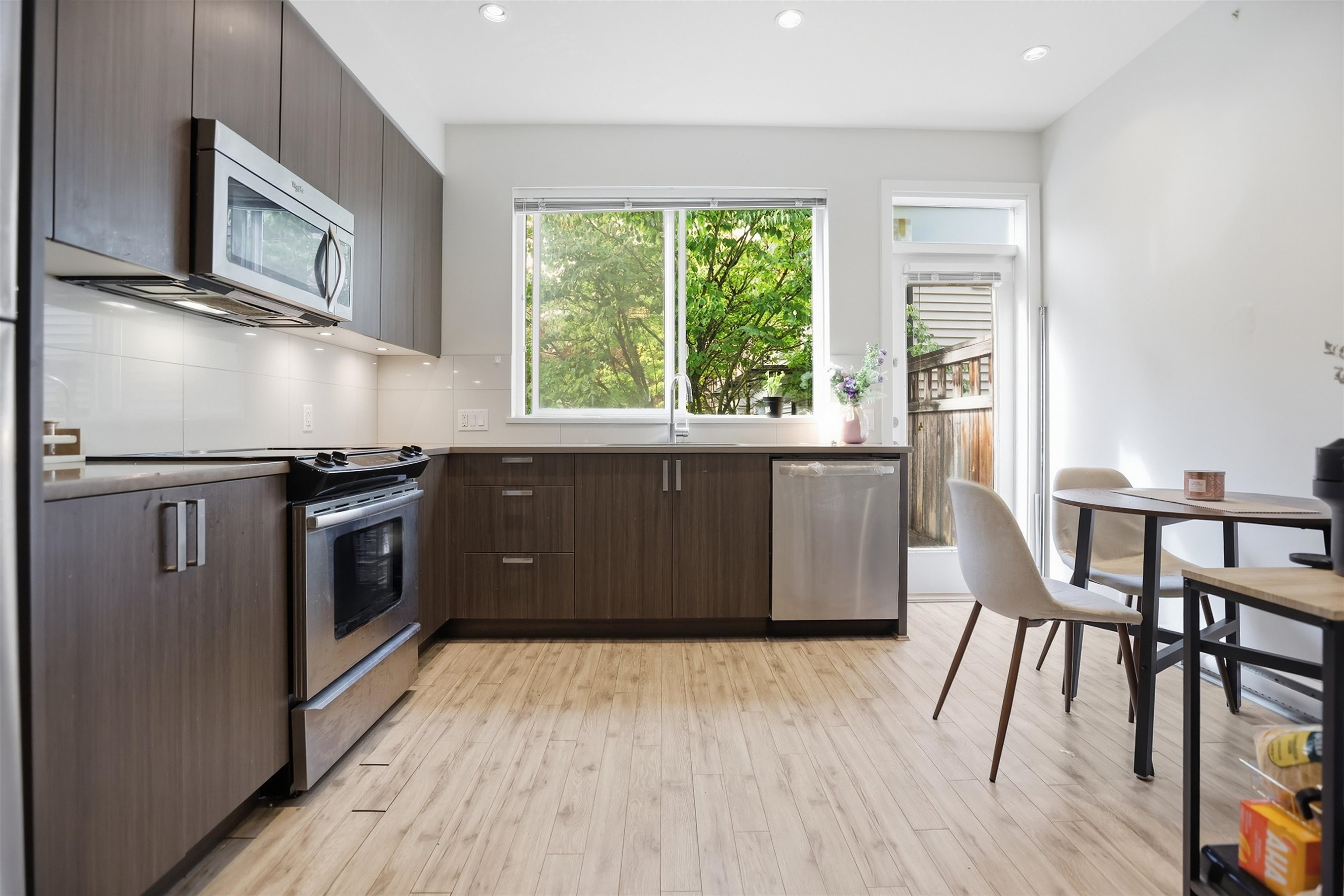 32 7458 BRITTON STREET, R3174727, BC,