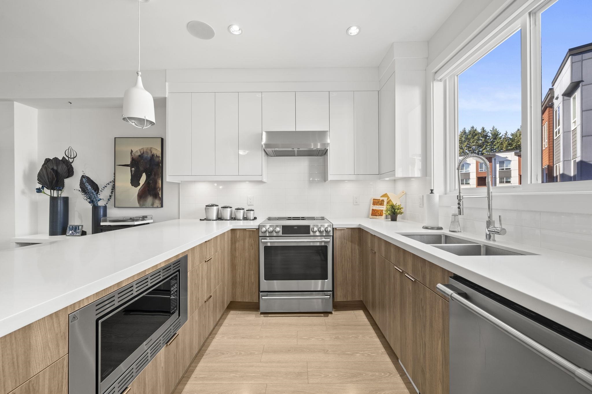 11 1670 160 STREET, R3174815, BC,