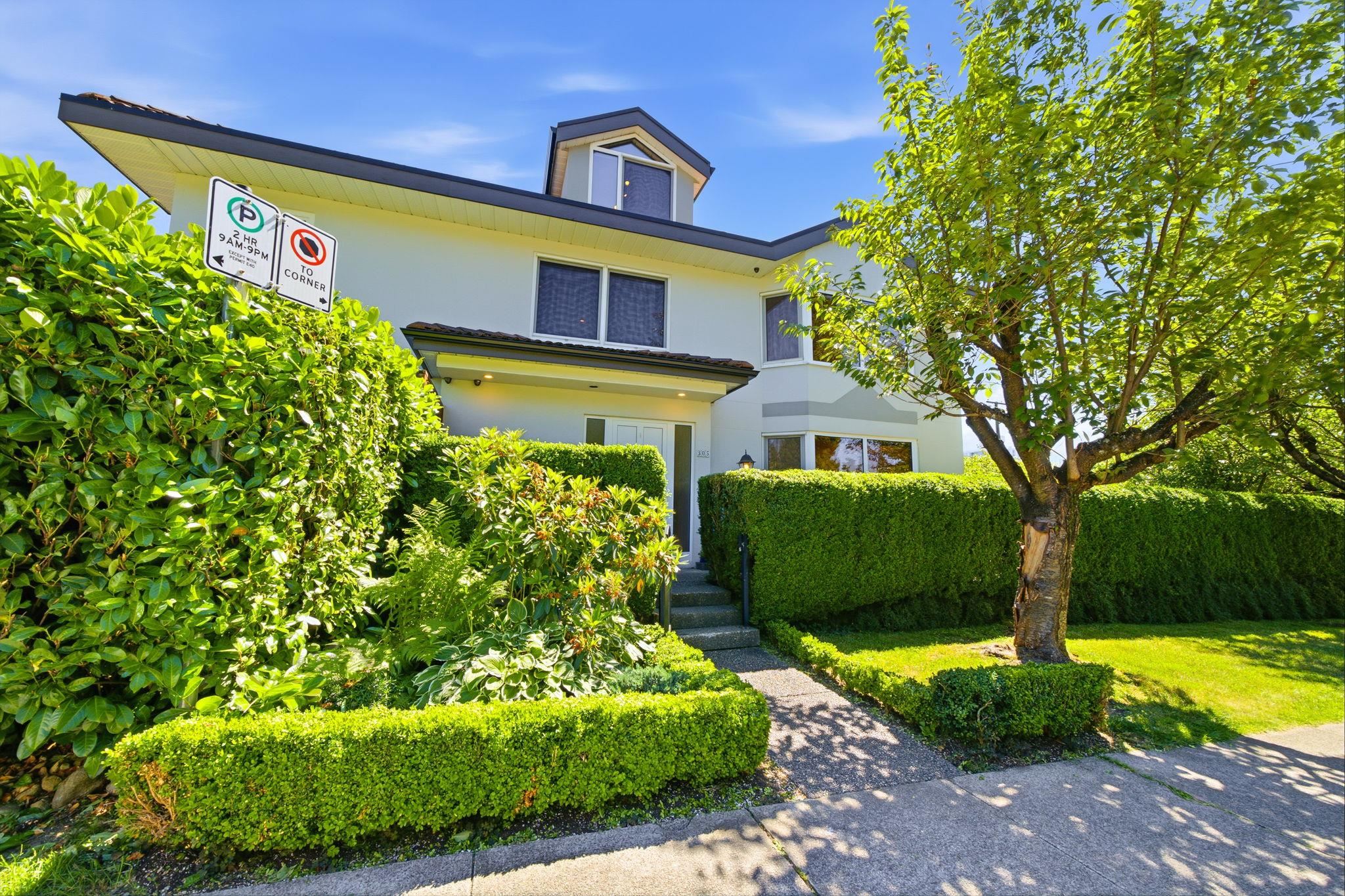 305 E 17TH STREET, North Vancouver BC V7L 2W1, R3174915, BC,