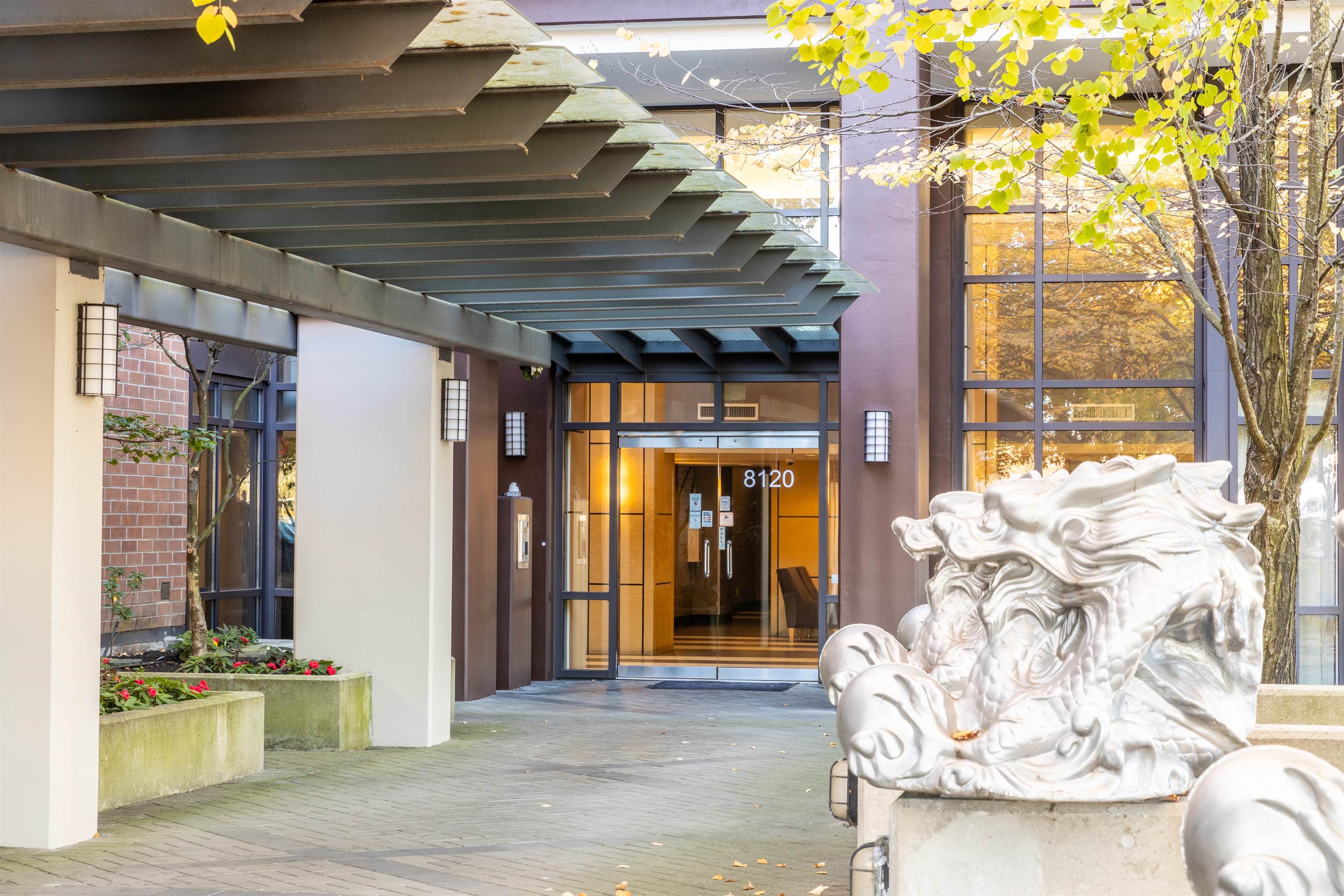 1101 8120 LANSDOWNE ROAD, R3174943, BC,