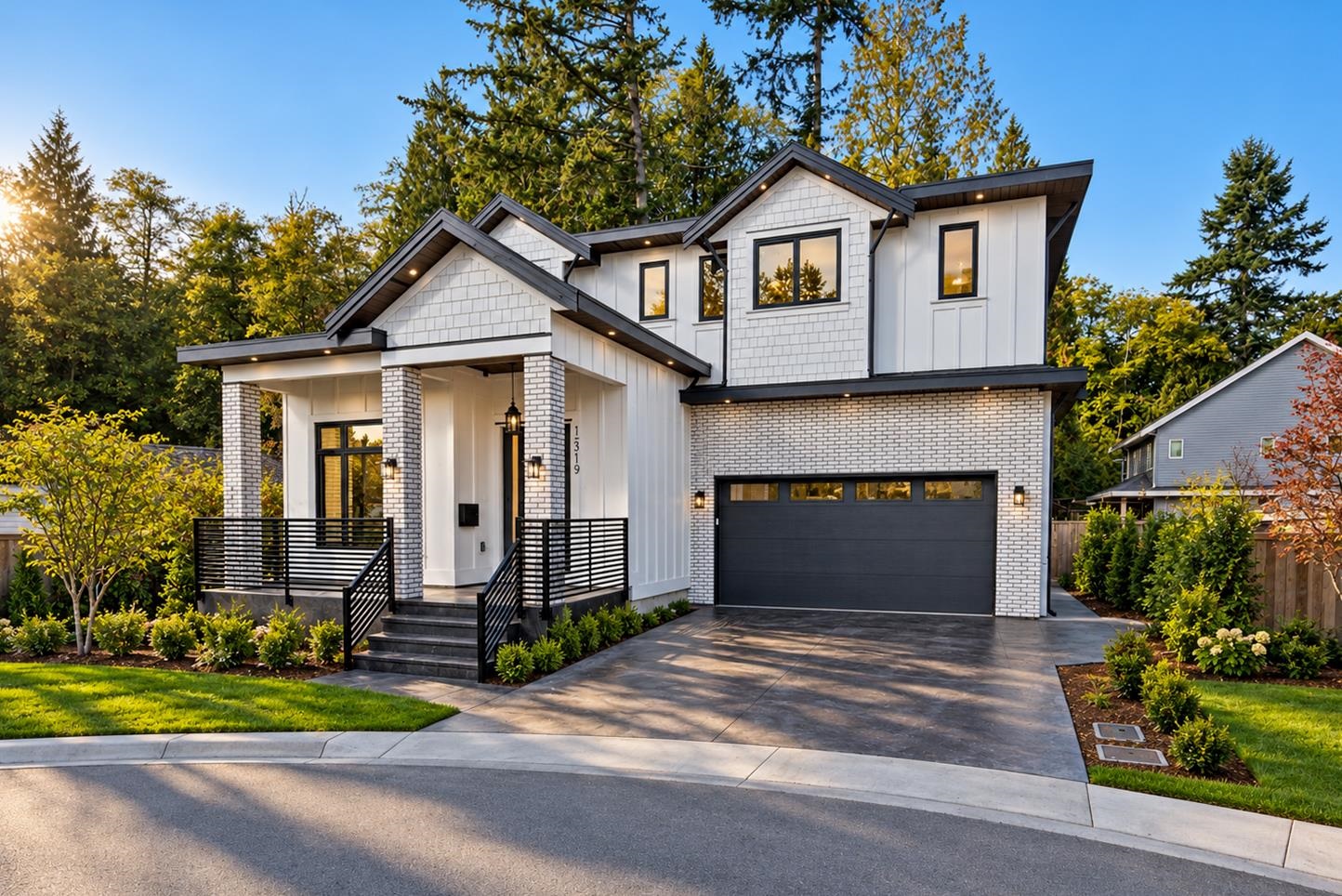 13919 64A AVENUE, Surrey BC V3W 1Y7, R3175064, BC,