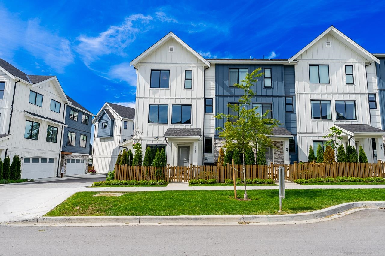 101 1833 165A AVENUE, R3175291, BC,