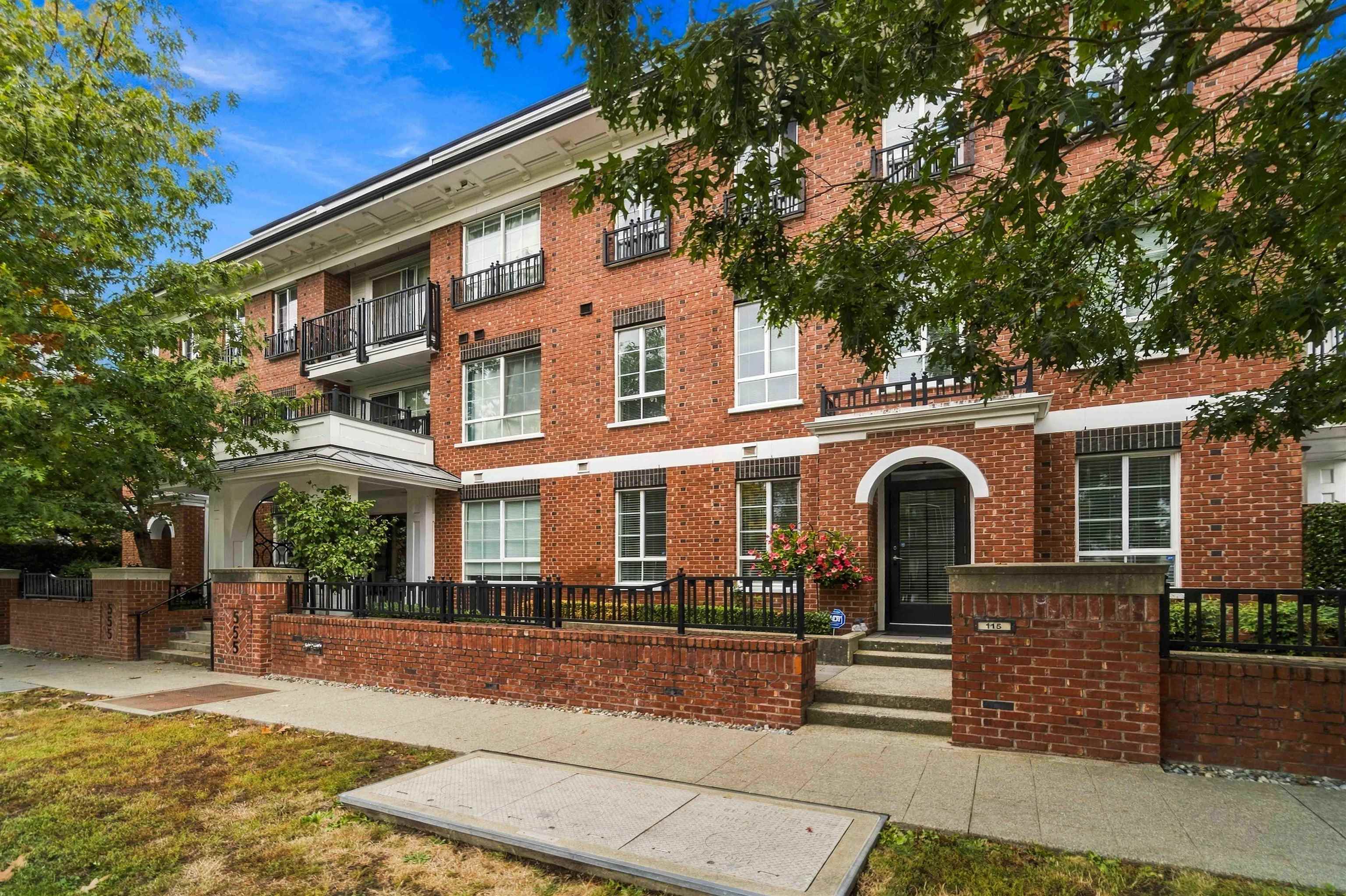 212 555 FOSTER AVENUE, R3175293, BC,