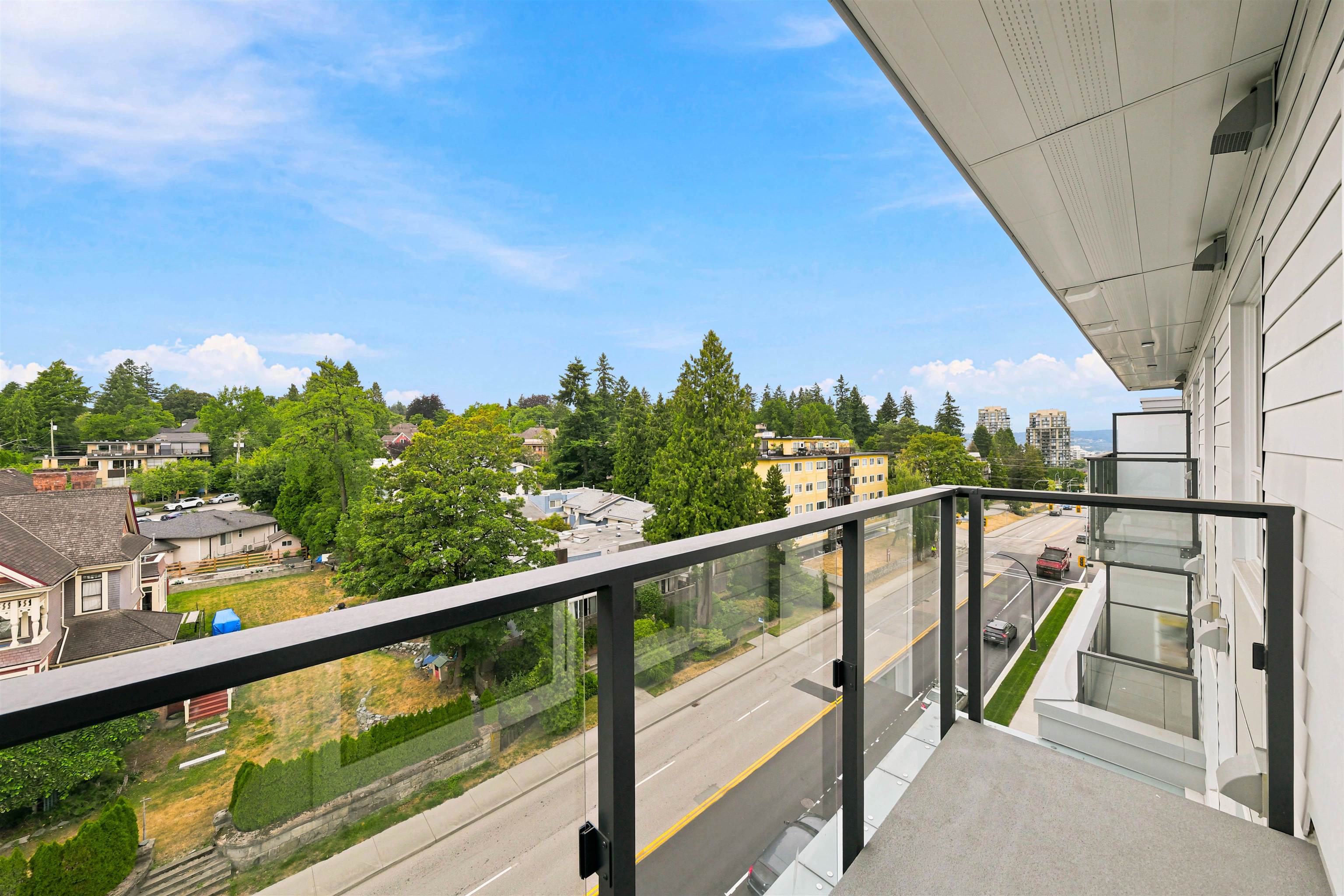 606 82 FIRST STREET, R3175618, BC,