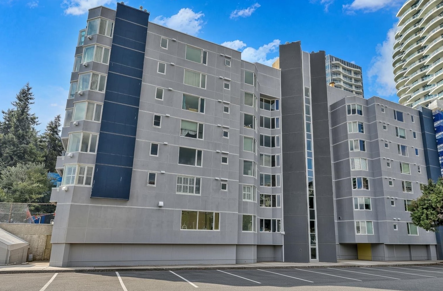 502 15111 RUSSELL AVENUE, R3175749, BC,