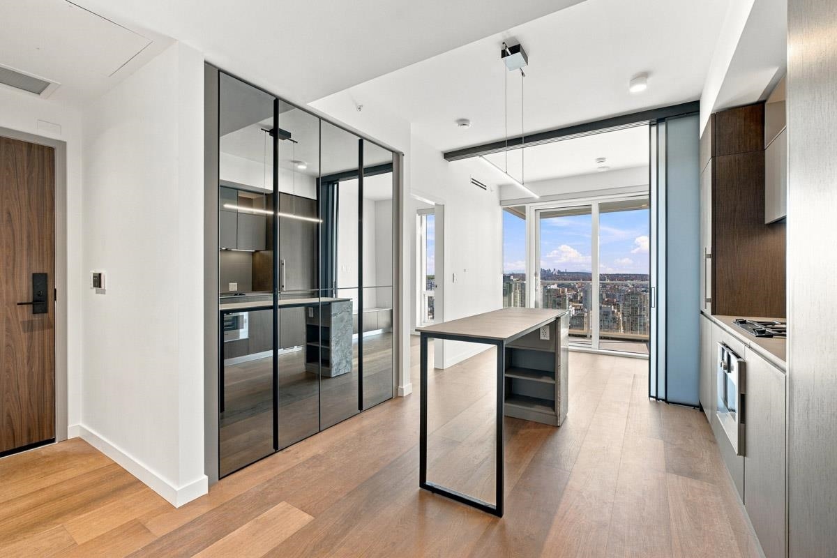 3004 1277 HORNBY ST, R3175768, BC,