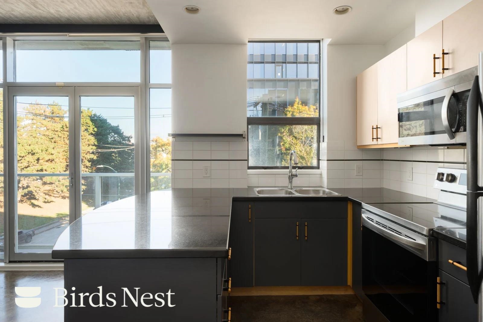 405 919 STATION STREET, R3175788, BC,