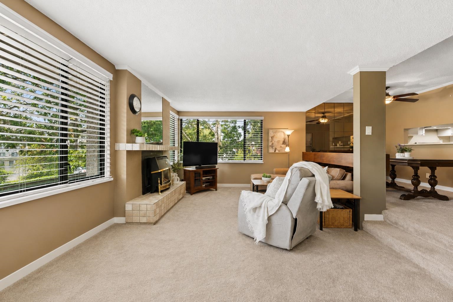 212 15313 19 AVENUE, R3175855, BC,